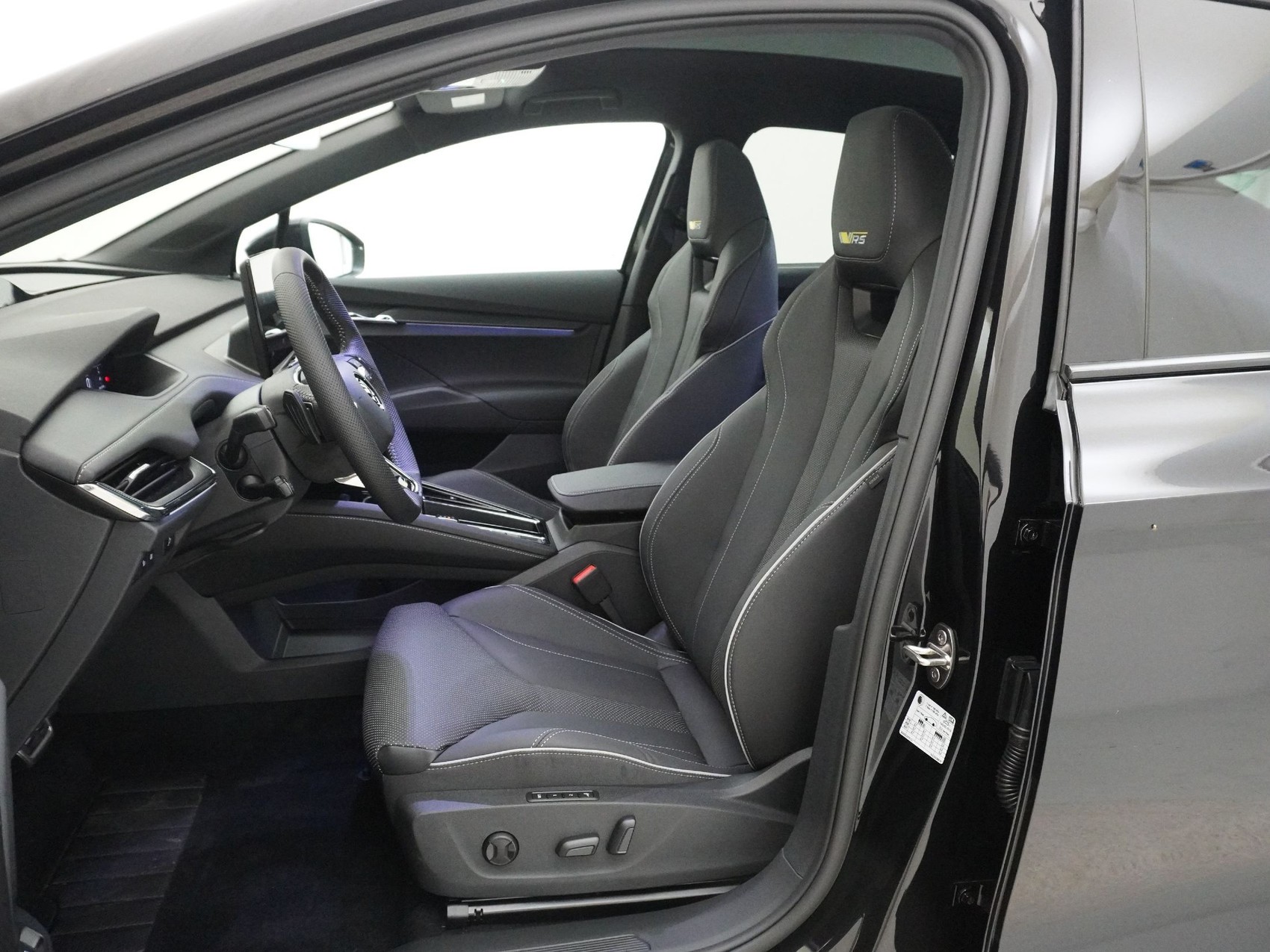 SKODA Enyaq iV Coupé RS MAXX 80 4x4 Suite-image-10