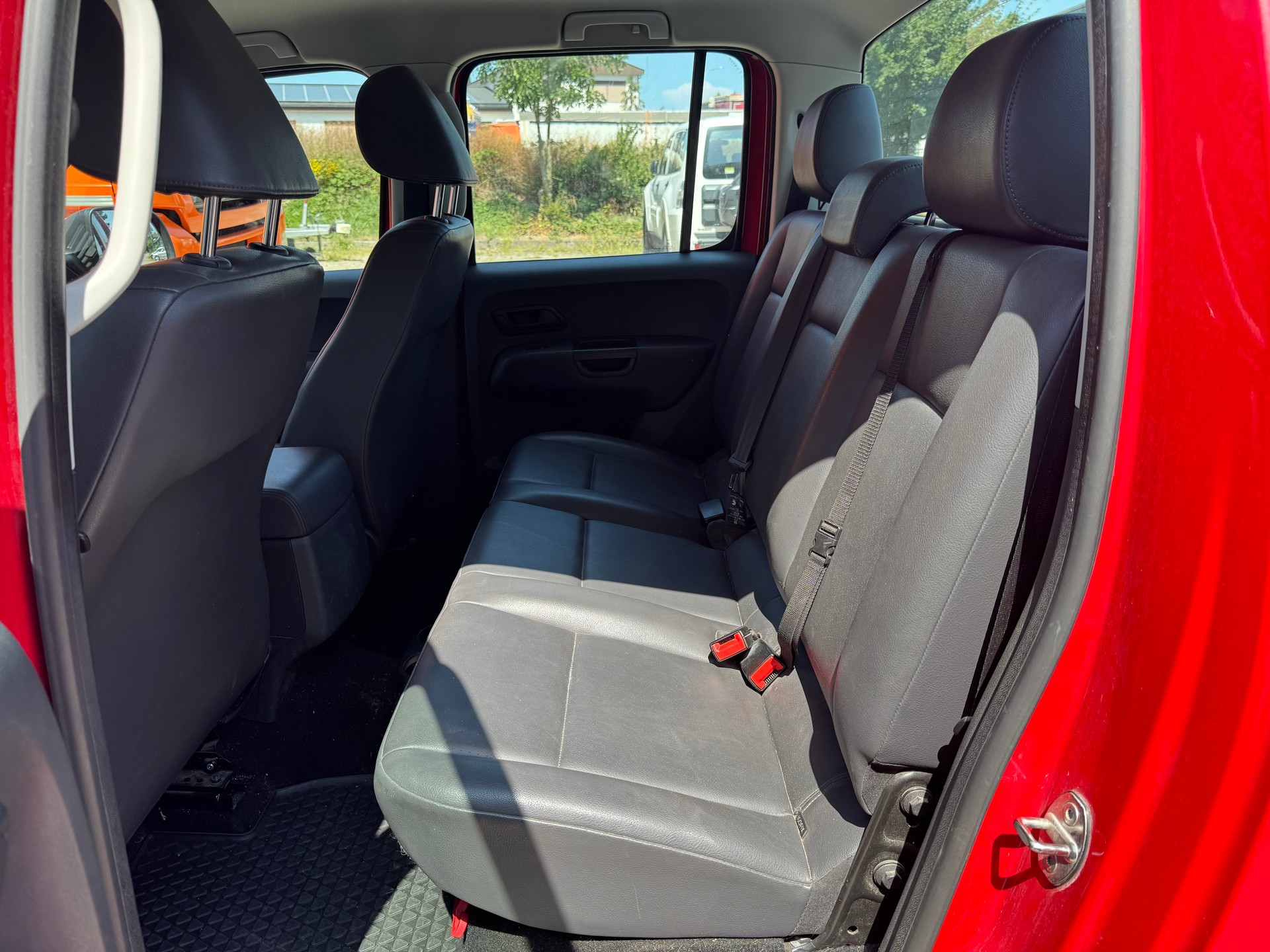 VW Amarok 3.0TDI Trendline 4Motion-image-8