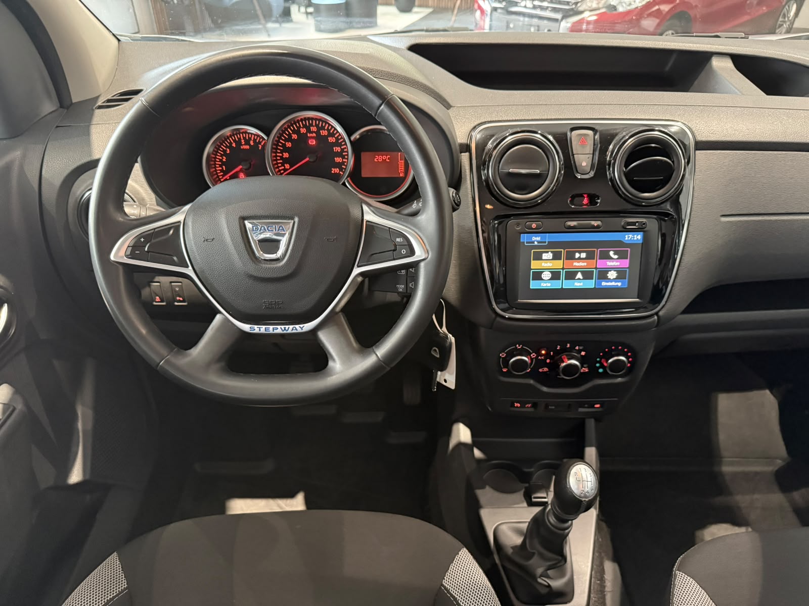 DACIA Dokker TCE 130 16V Stepway-image-12