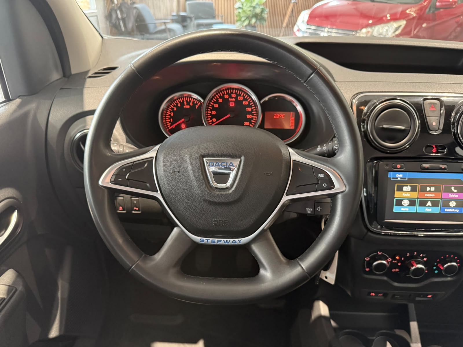 DACIA Dokker TCE 130 16V Stepway-image-13