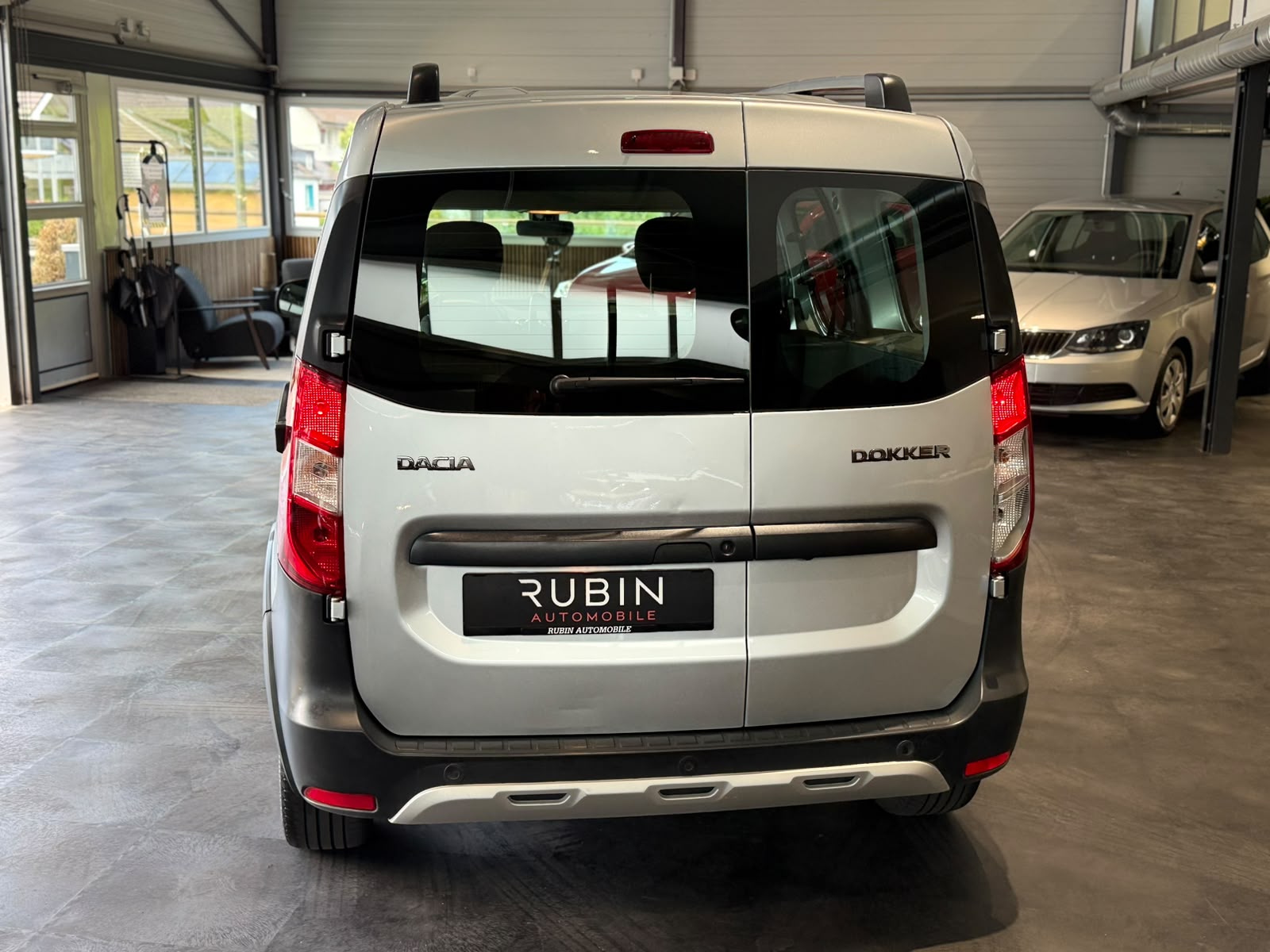 DACIA Dokker TCE 130 16V Stepway-image-3