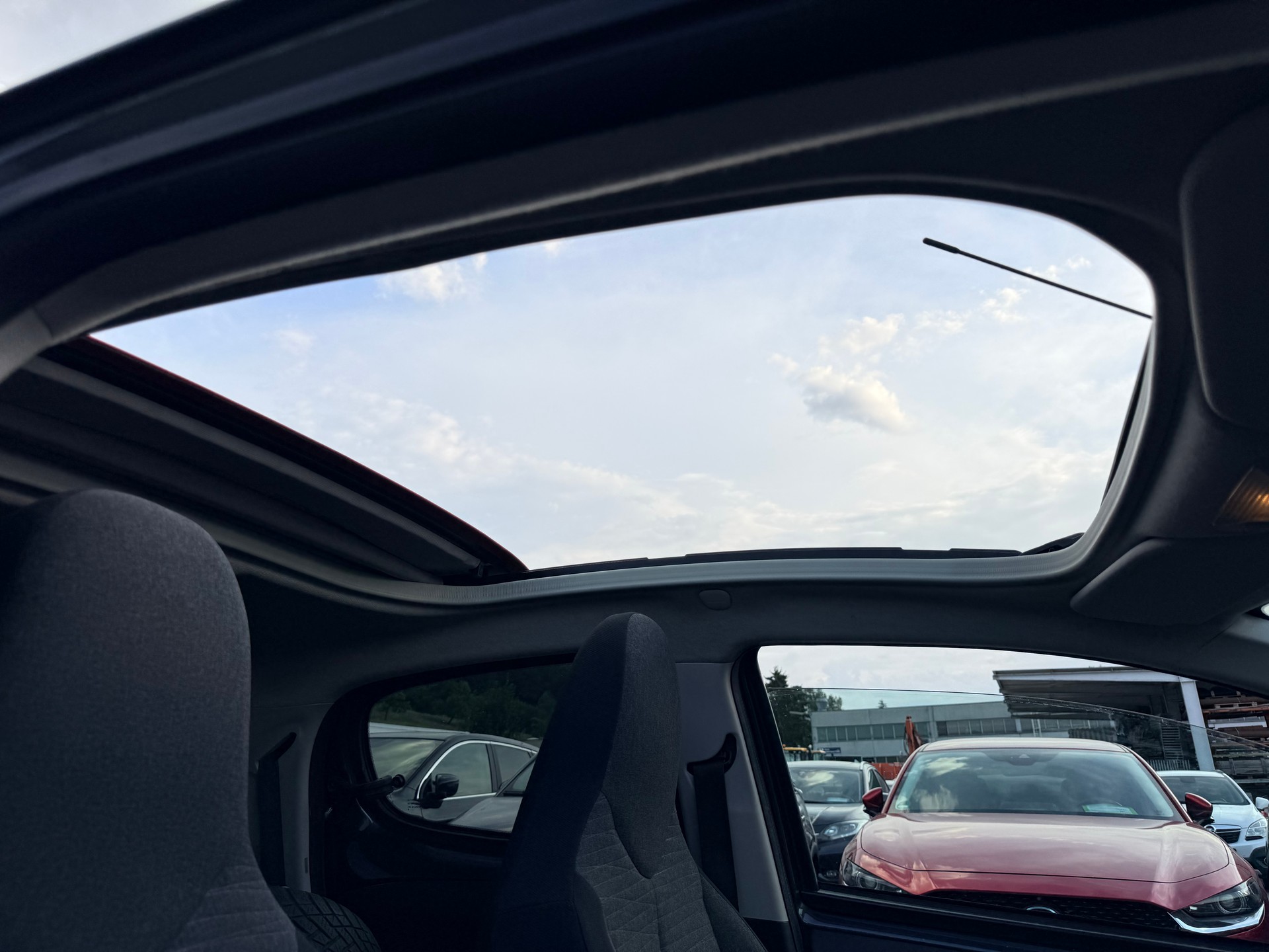 CITROEN C1 1.2 VTi Feel Edition Airscape-image-12