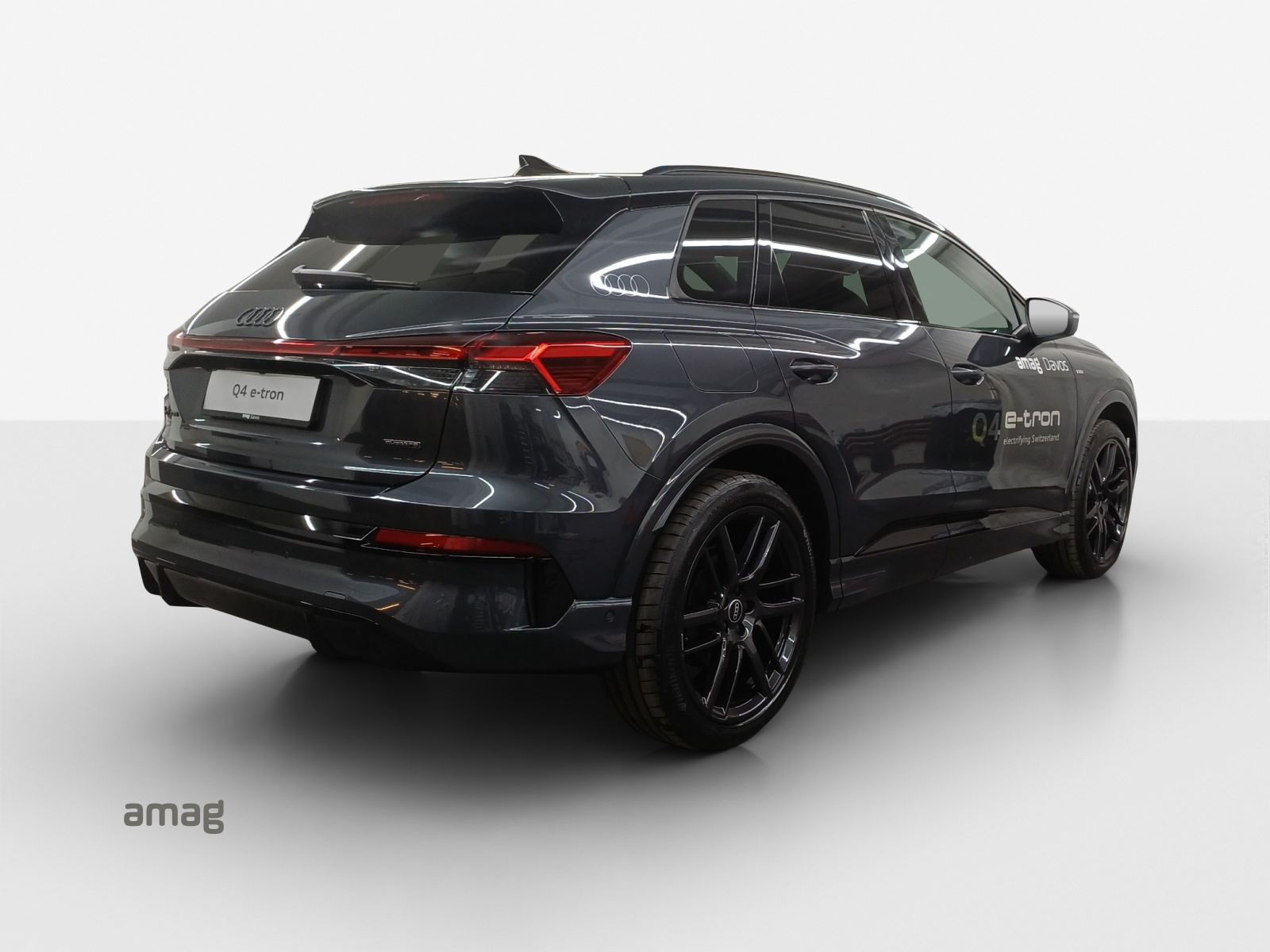 AUDI Q4 e-tron SUV quattro performance-image-4