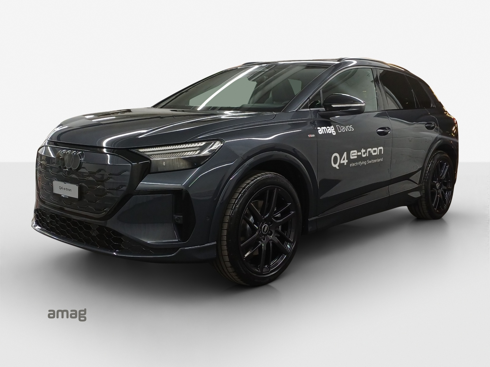 AUDI Q4 e-tron SUV quattro performance