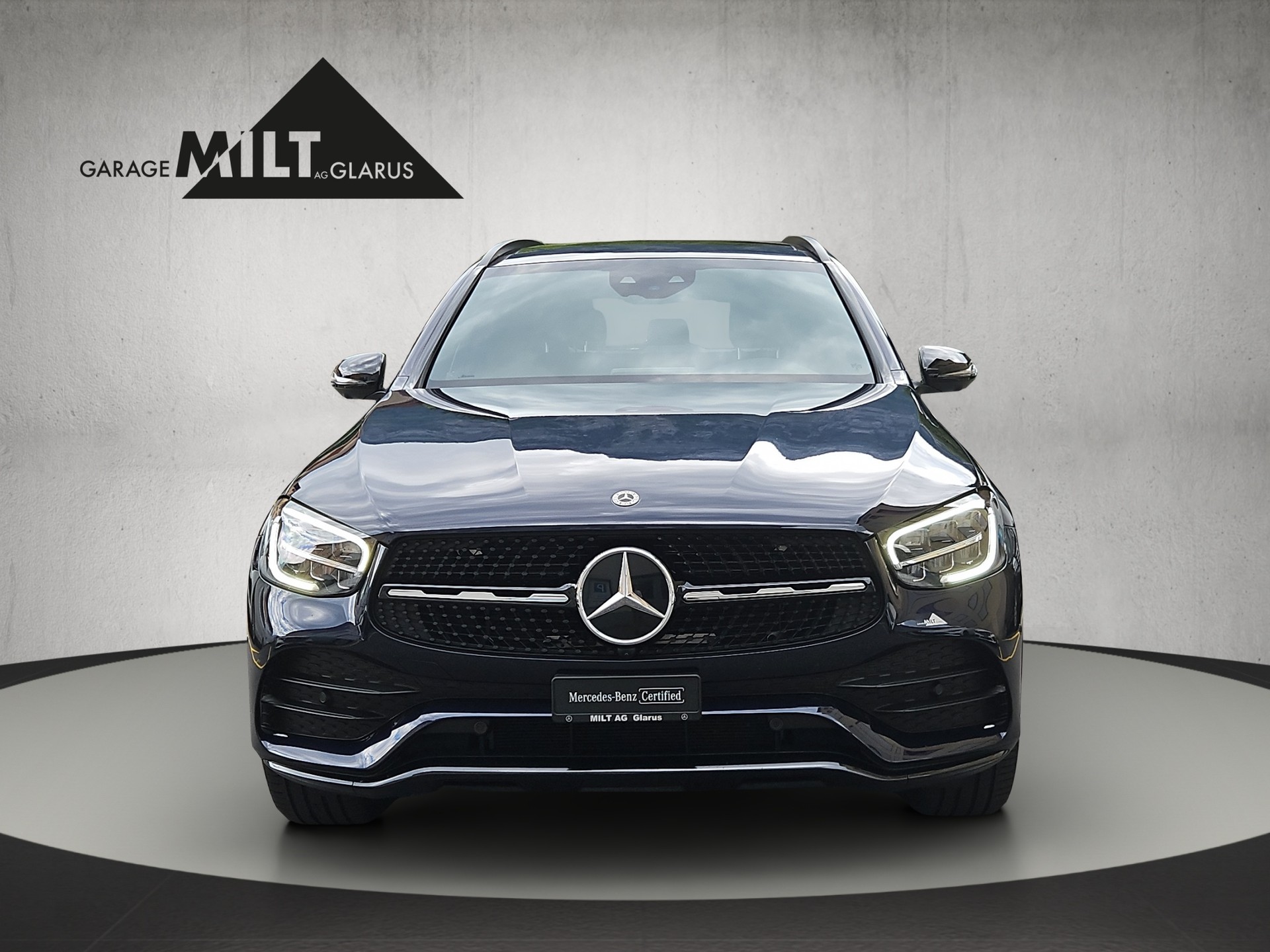 MERCEDES-BENZ GLC 300 d AMG Line 4m-showroom-element-2