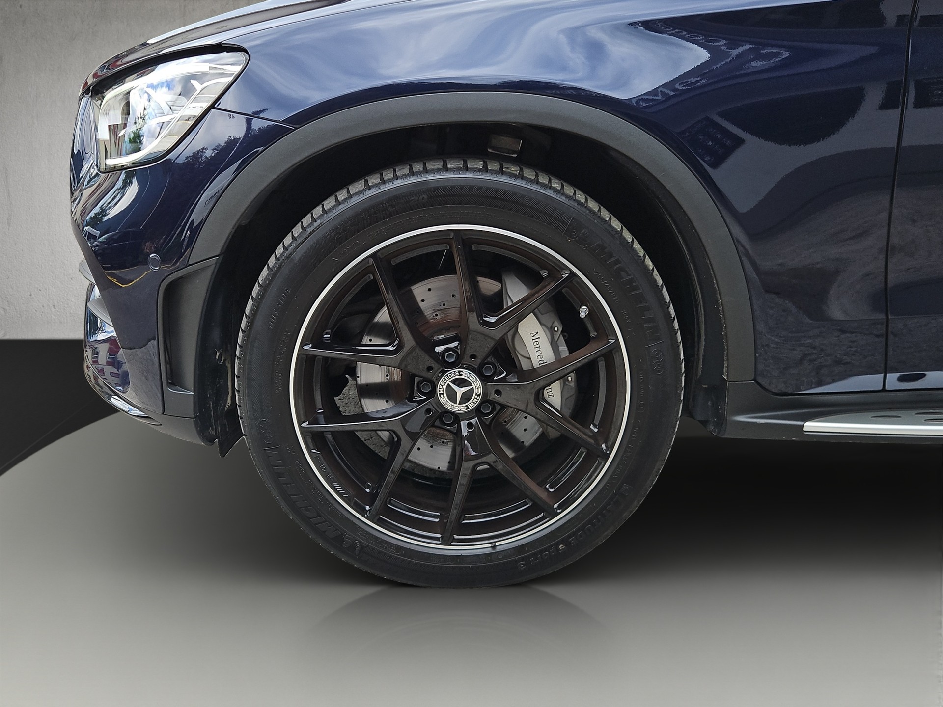 MERCEDES-BENZ GLC 300 d AMG Line 4m-image-14