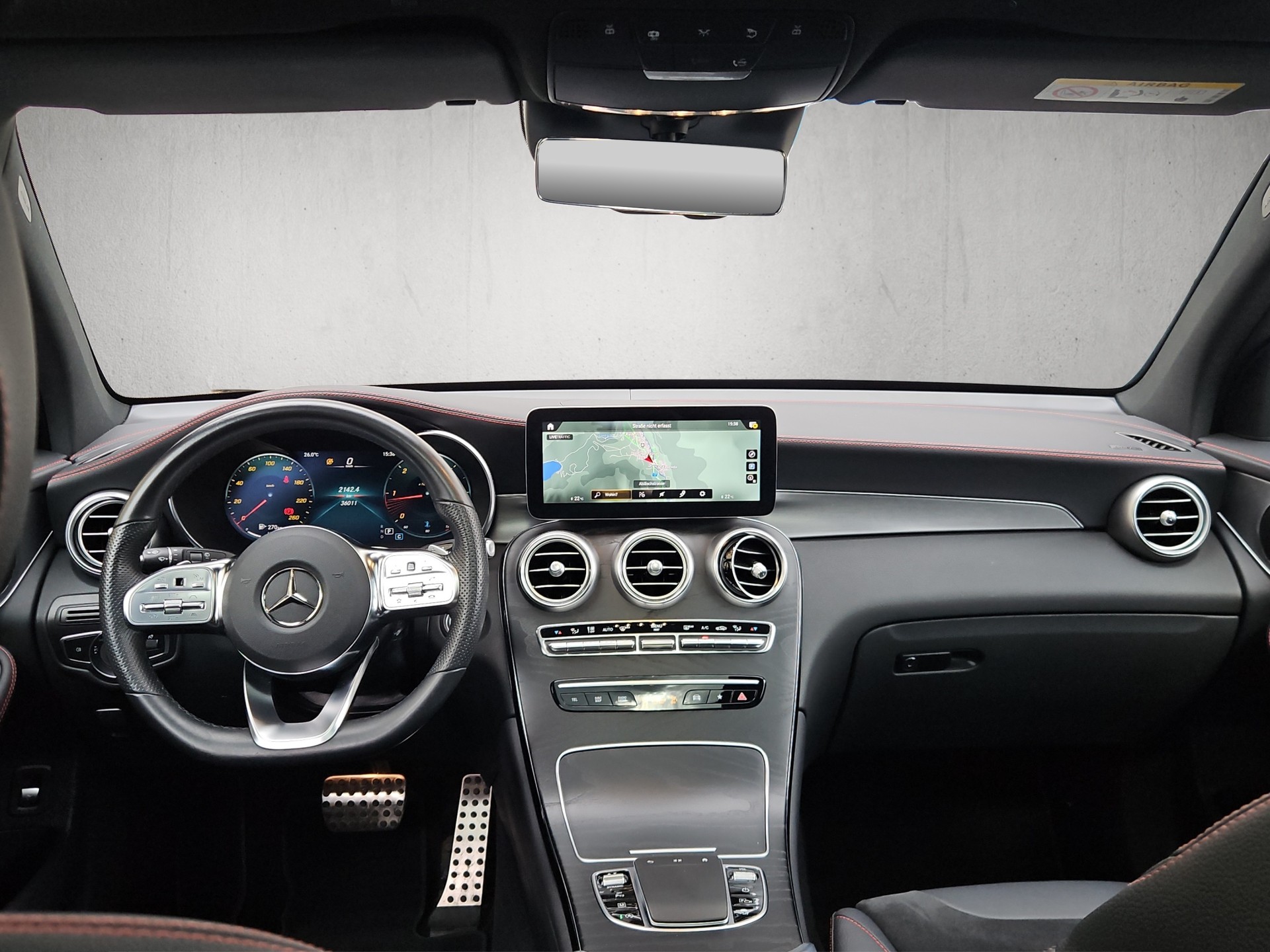 MERCEDES-BENZ GLC 300 d AMG Line 4m-image-12
