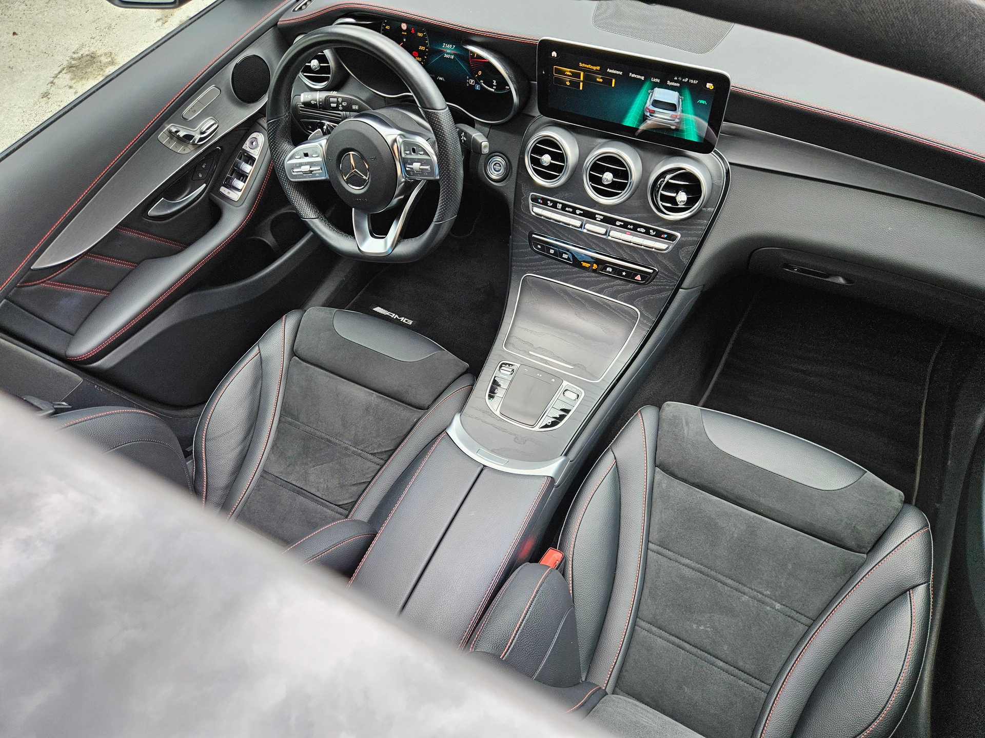 MERCEDES-BENZ GLC 300 d AMG Line 4m-image-16