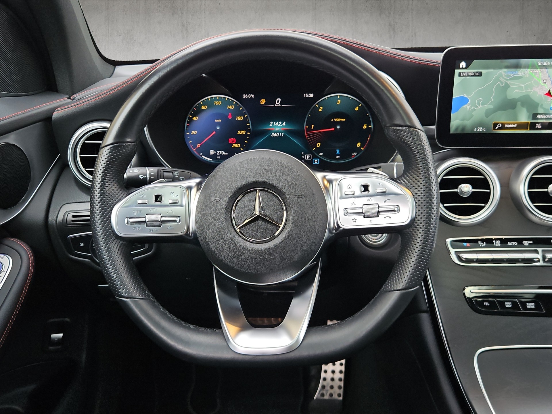 MERCEDES-BENZ GLC 300 d AMG Line 4m-image-11