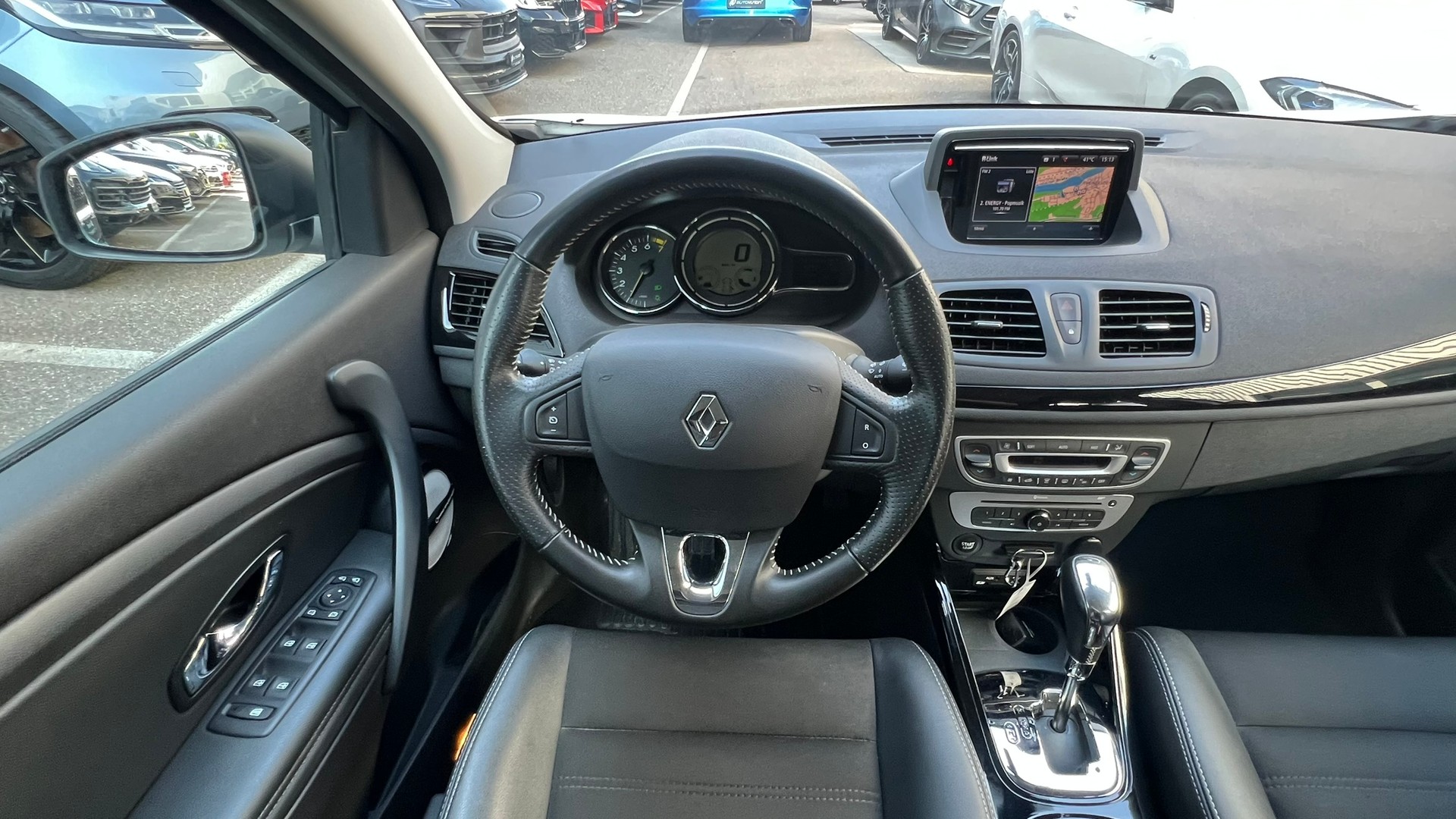 RENAULT MÉGANE 1.2 16V TURBO BOSE EDC l 131 PS-image-22