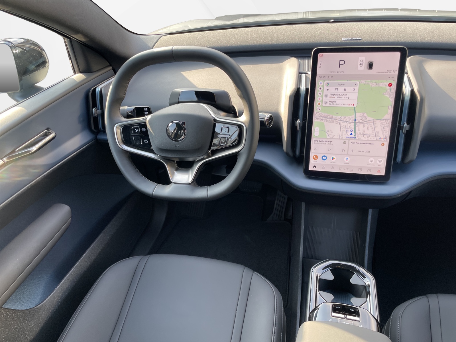 VOLVO EX 30 E60 Plus-image-12