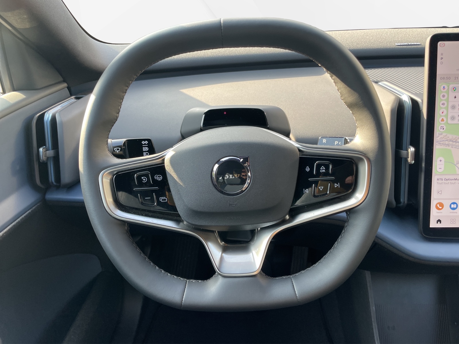 VOLVO EX 30 E60 Plus-image-11
