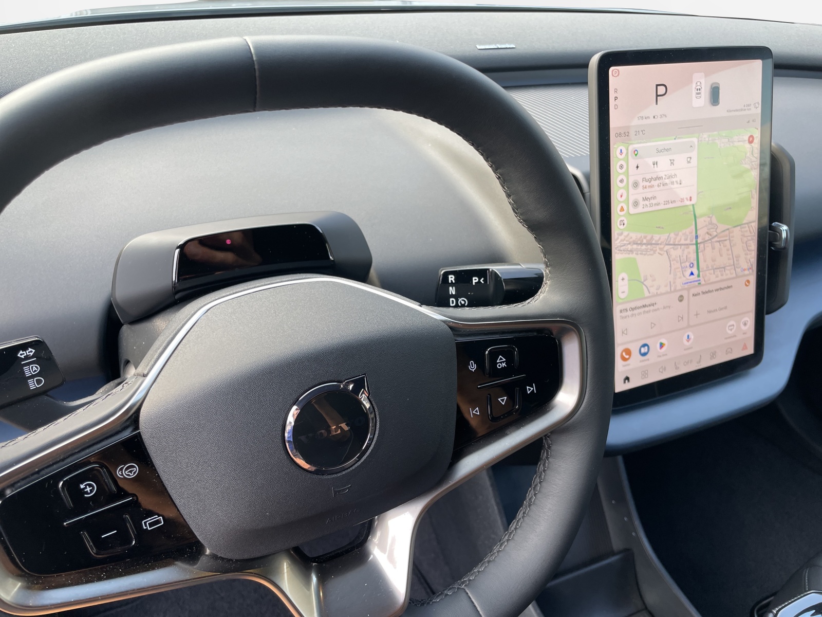 VOLVO EX 30 E60 Plus-image-15