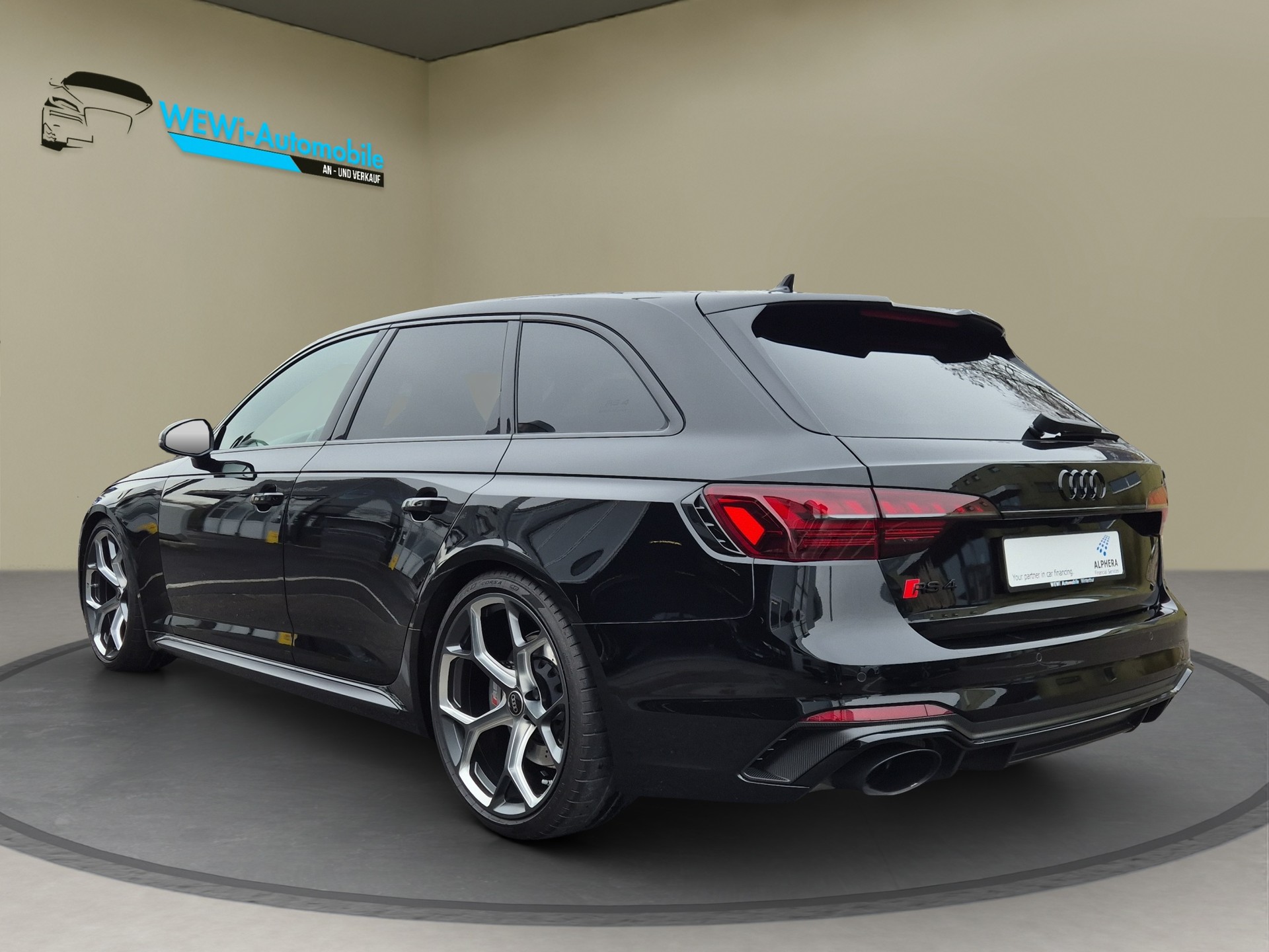 AUDI RS4 Avant 25 year edition quattro tiptronic-image-2