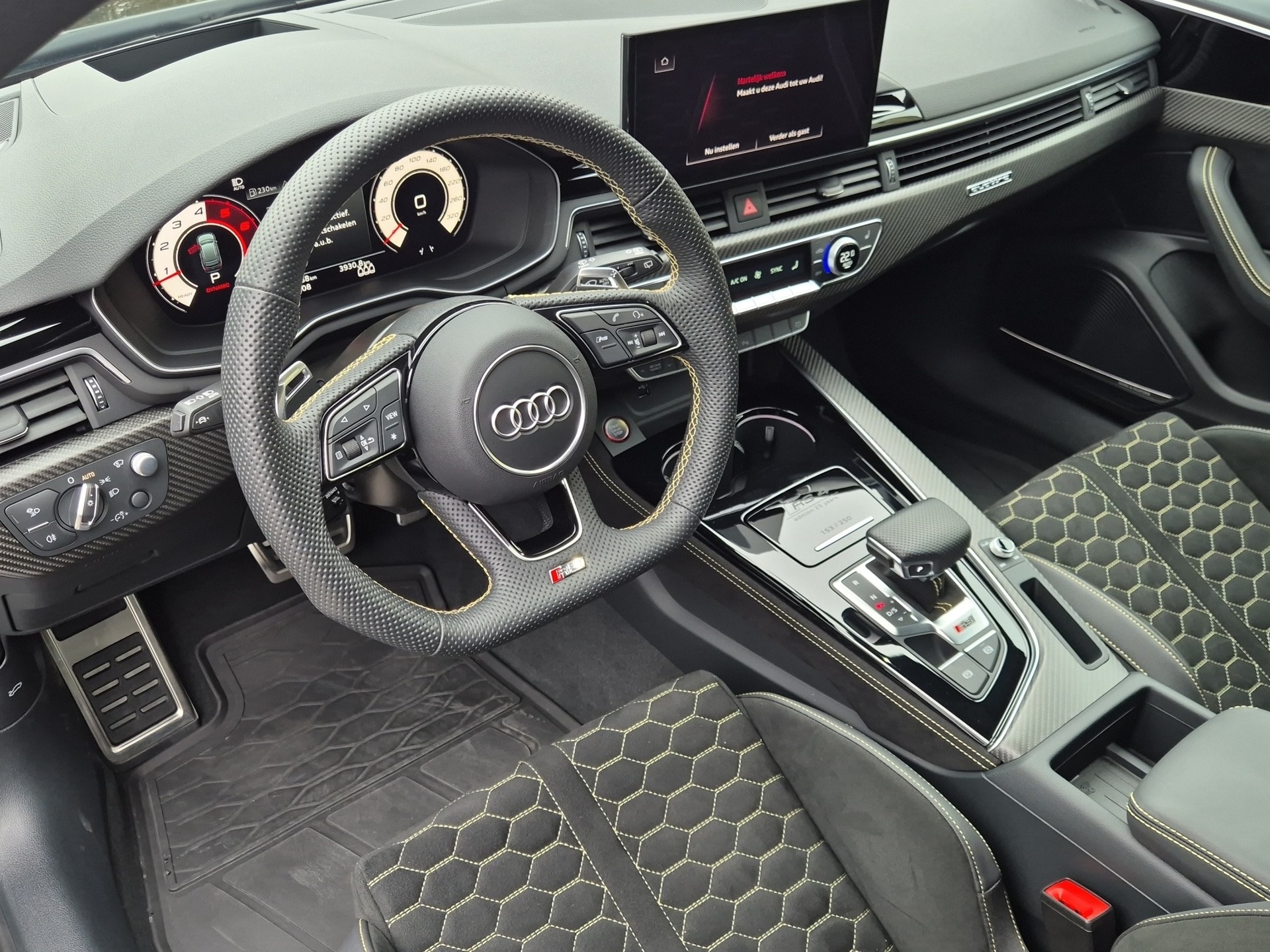 AUDI RS4 Avant 25 year edition quattro tiptronic-image-9