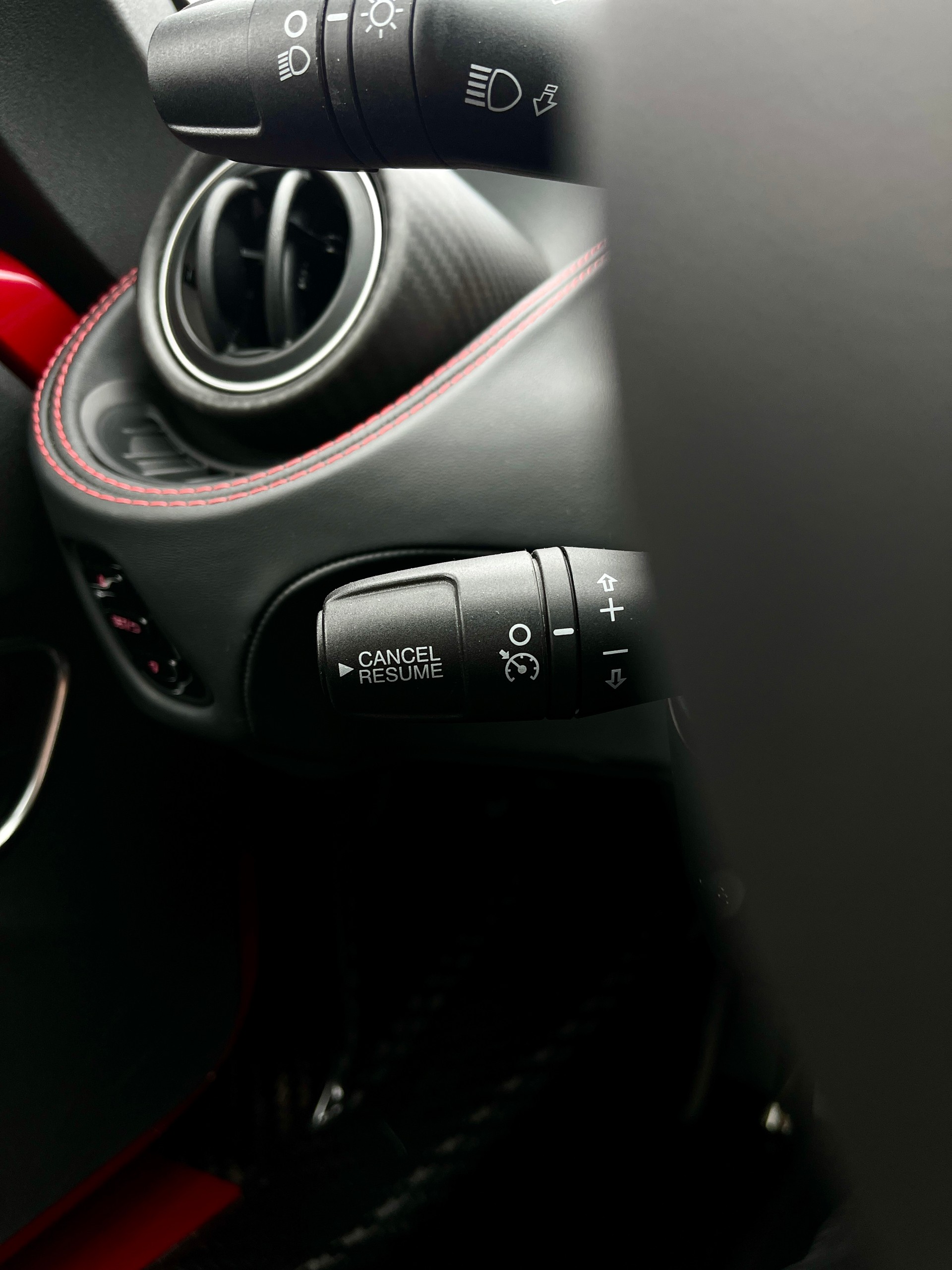 ALFA ROMEO 4C 1750 TBi TCT-image-8