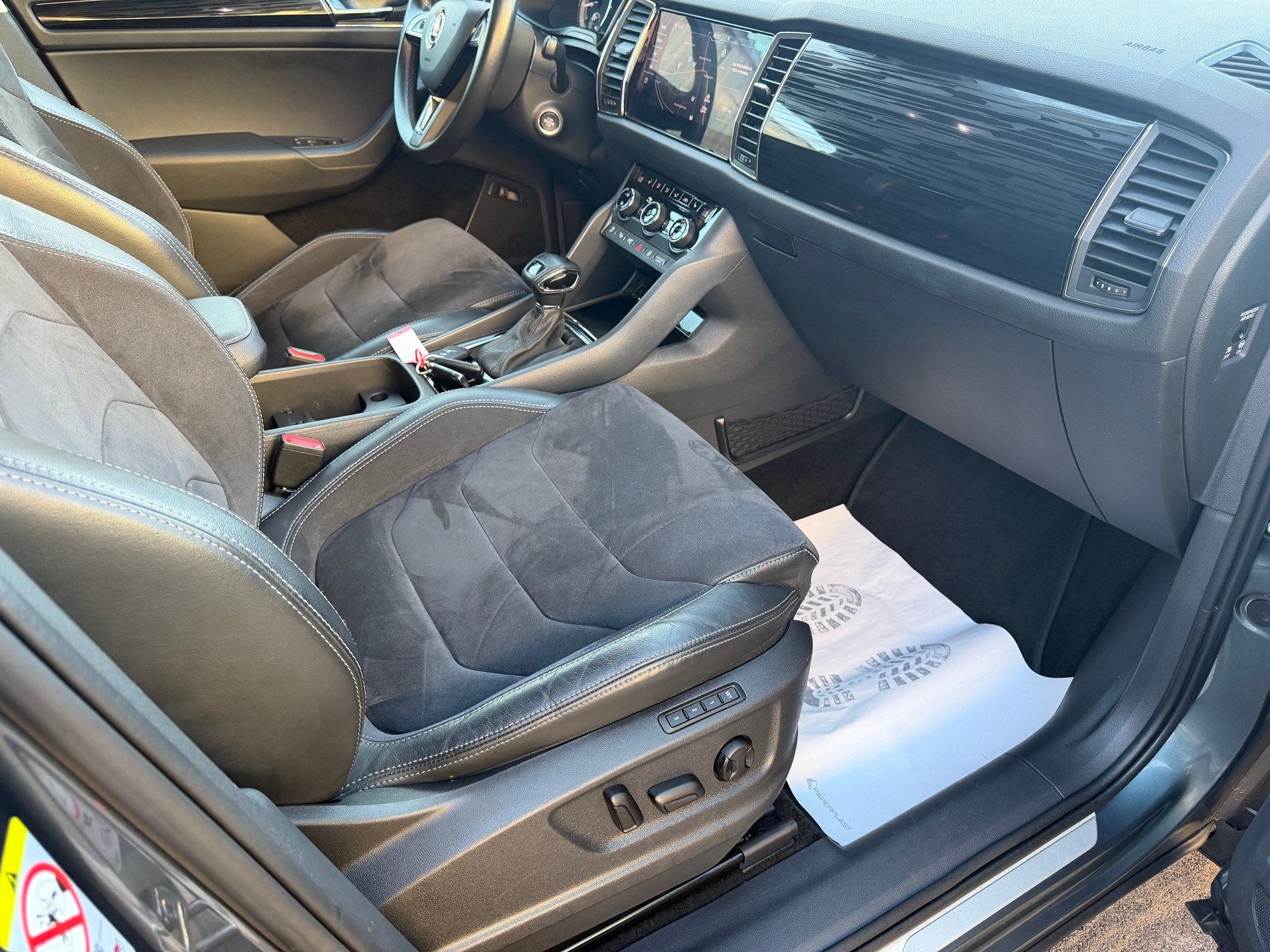 SKODA Kodiaq 2.0 TSI Style DSG 4x4-image-16