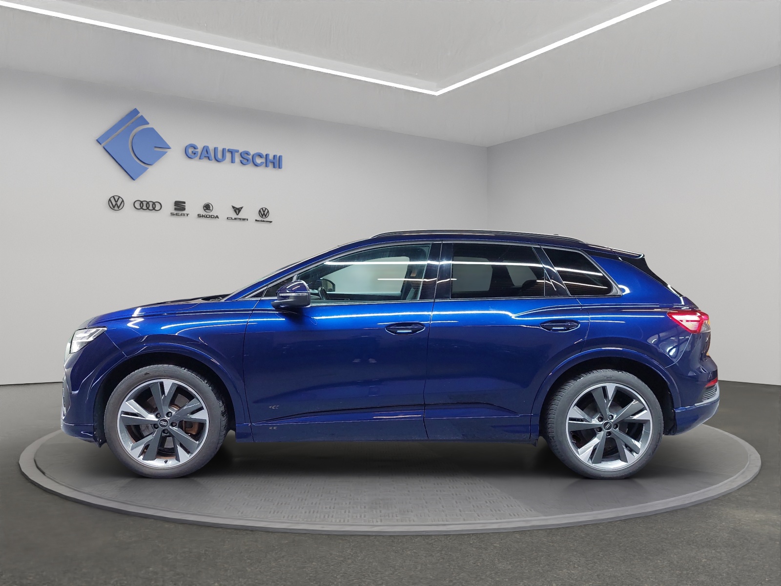 AUDI Q4 e-tron 45 quattro-image-1