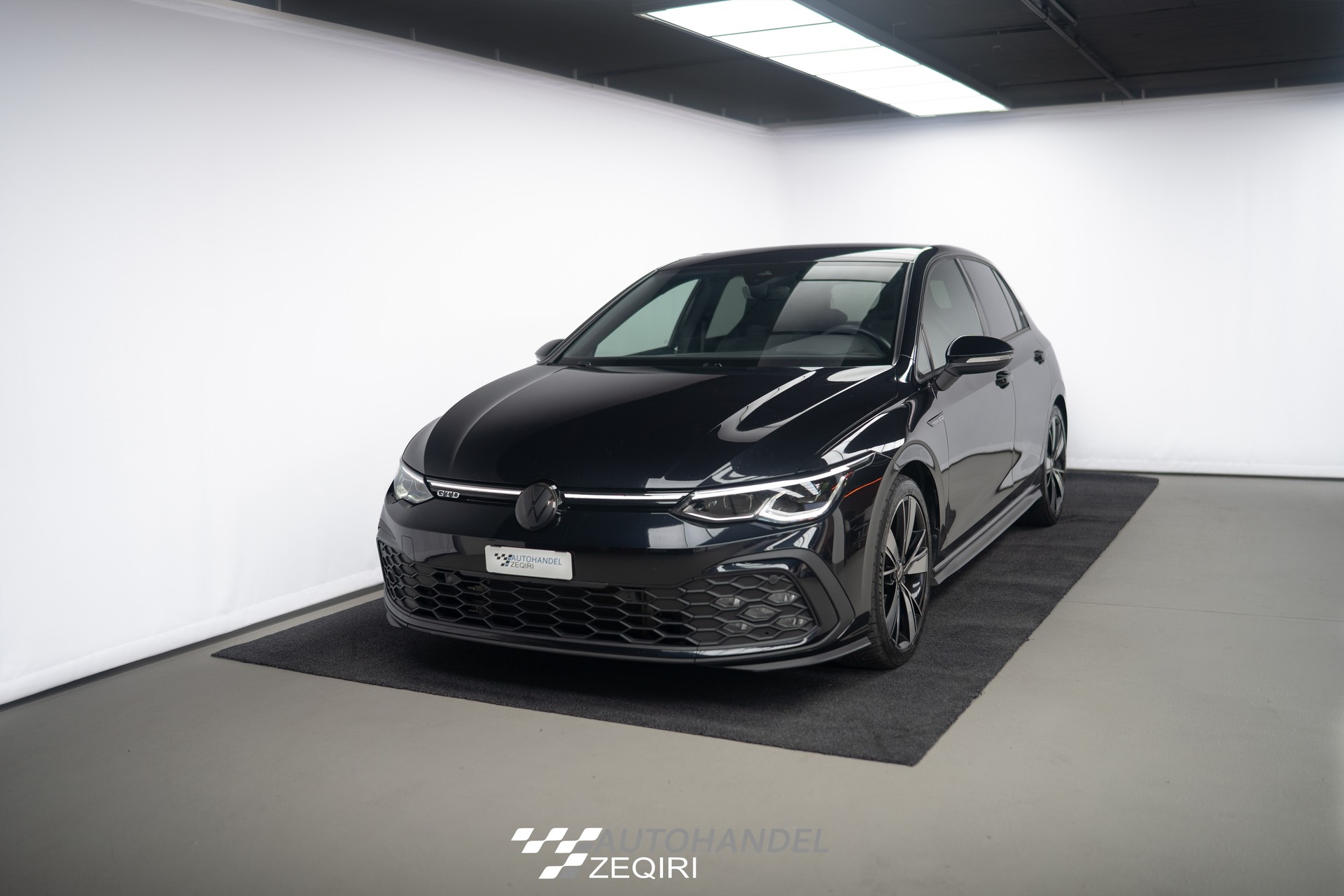 VW Golf 2.0 TDI GTD DSG-image-1