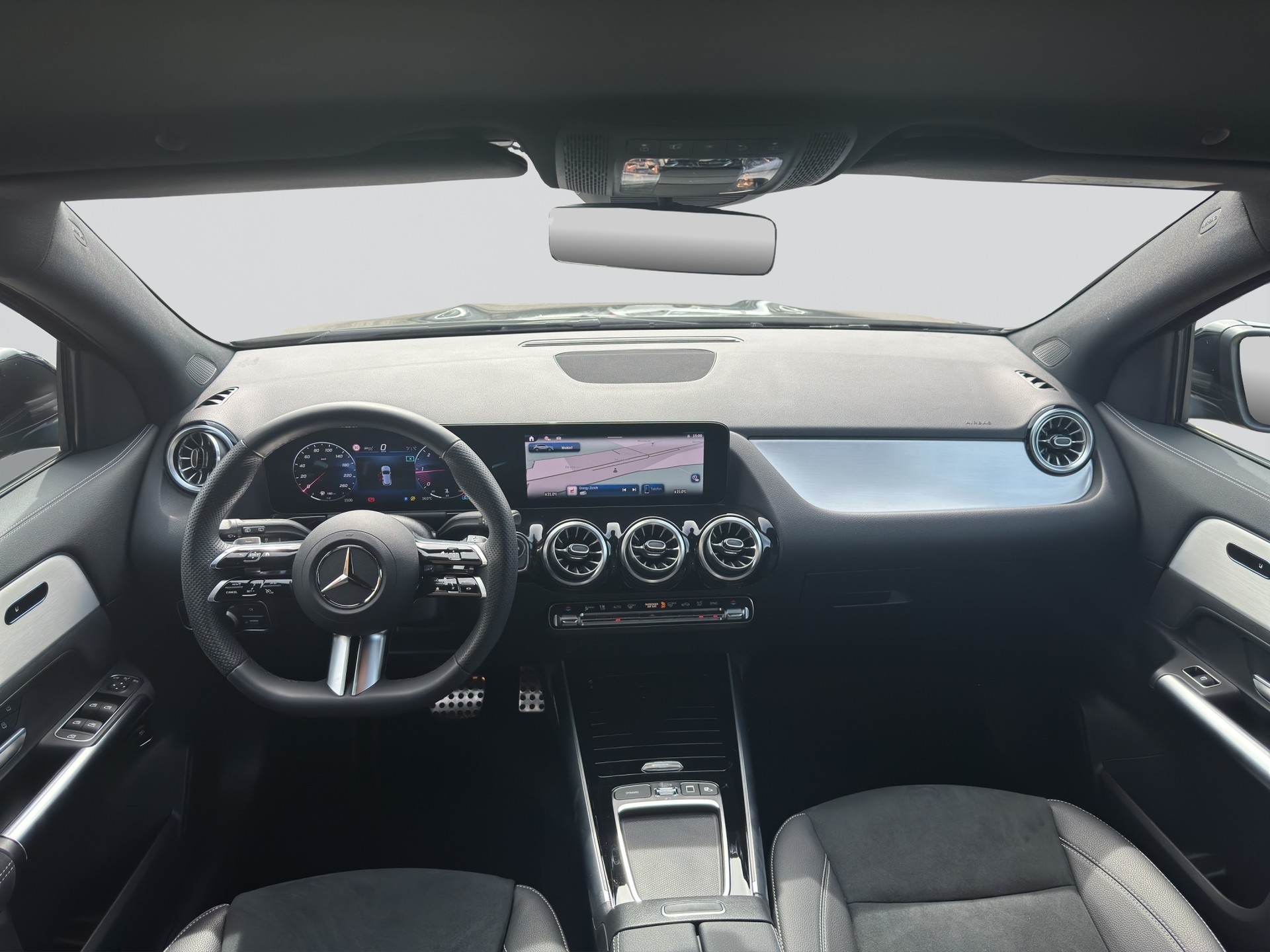 MERCEDES-BENZ GLA 200d 8G-DCT AMG Line Night-image-14