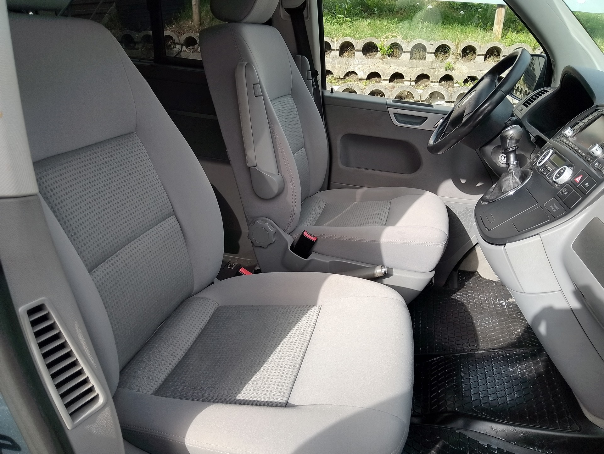 VW T5 Multivan Comfortline 2.5 TDI 4M-image-13