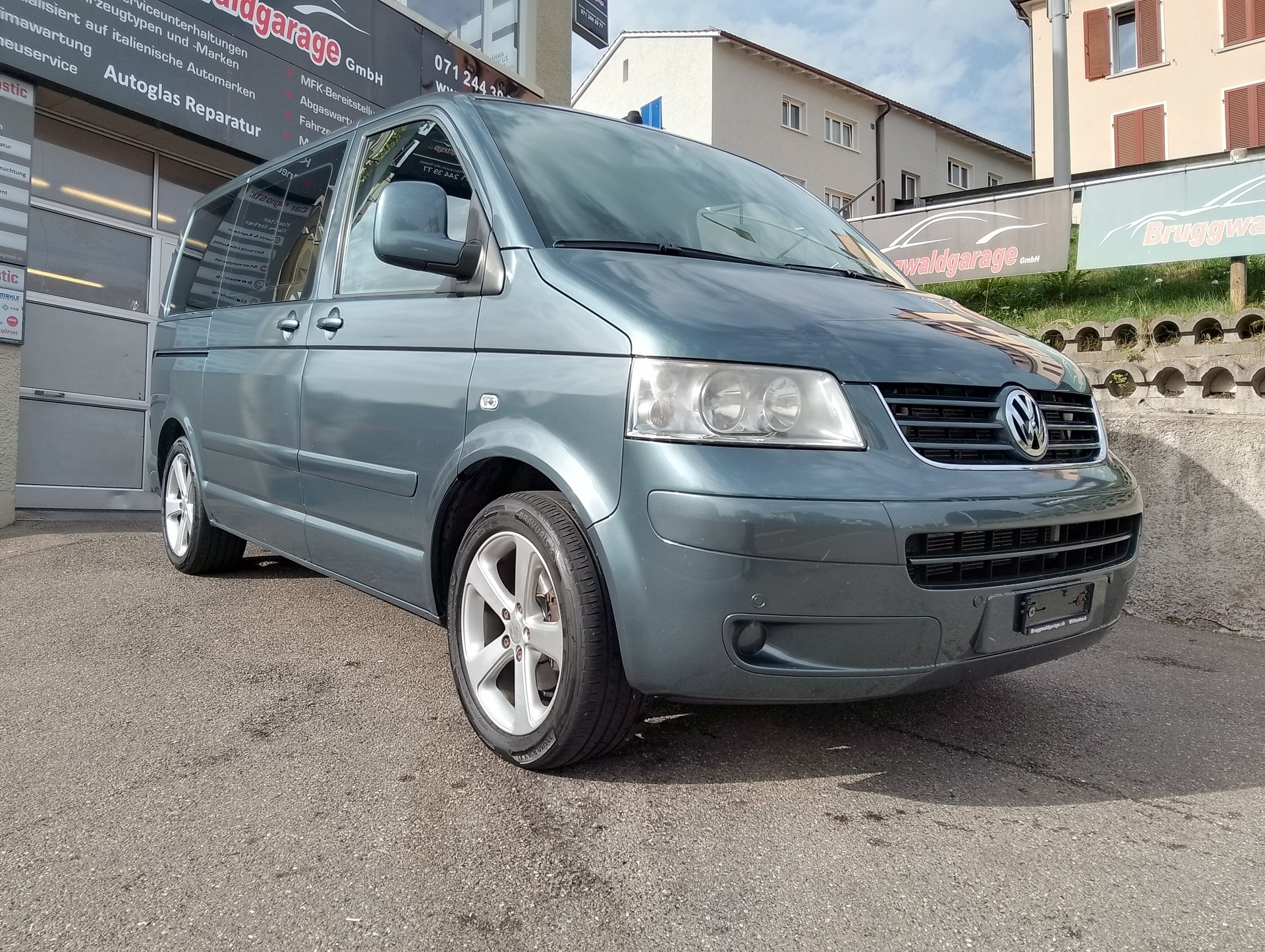 VW T5 Multivan Comfortline 2.5 TDI 4M-image-3