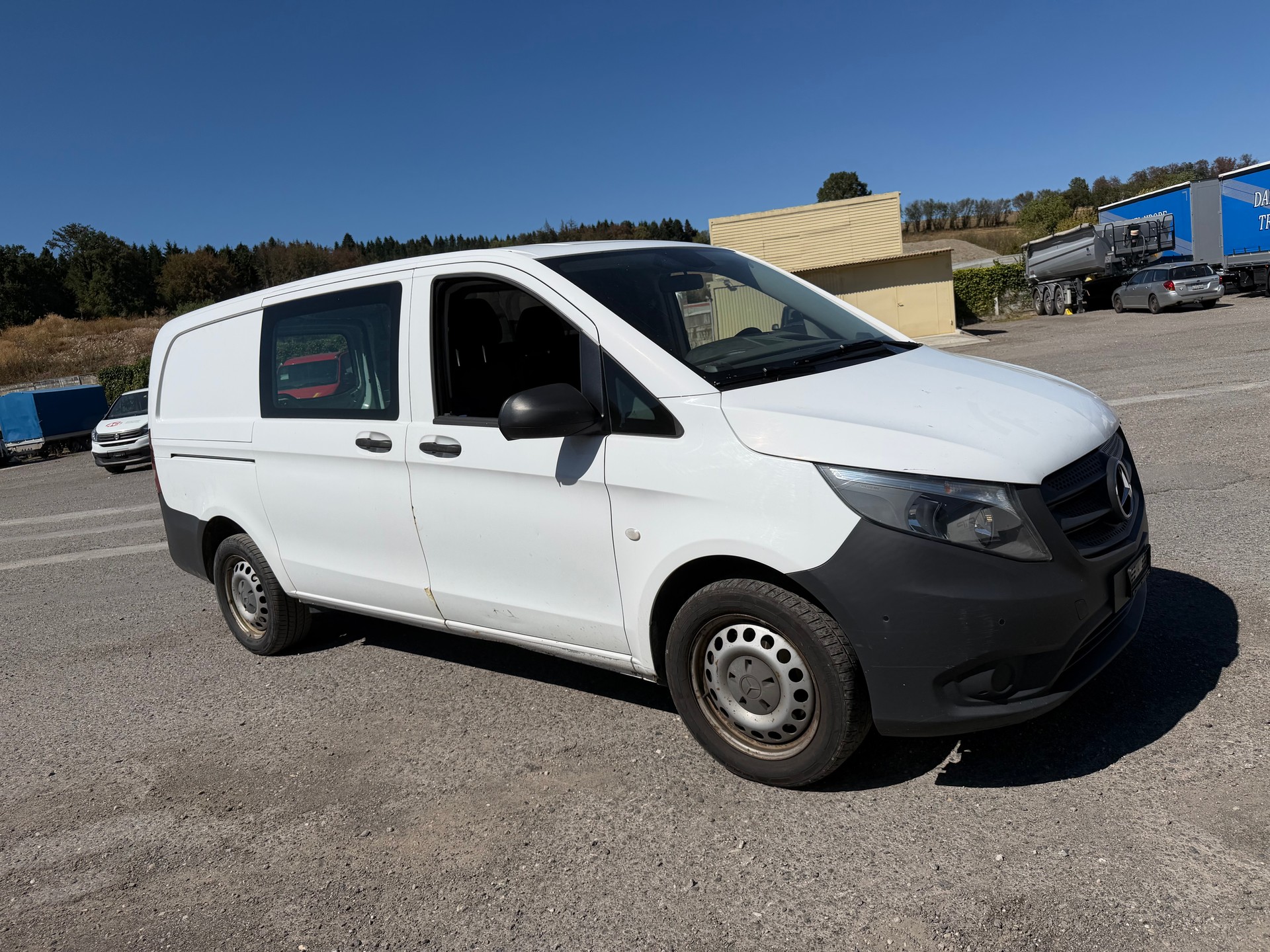 MERCEDES-BENZ Vito 119 BlueTEC 4Matic 7G-Tronic Euro 6-image-2