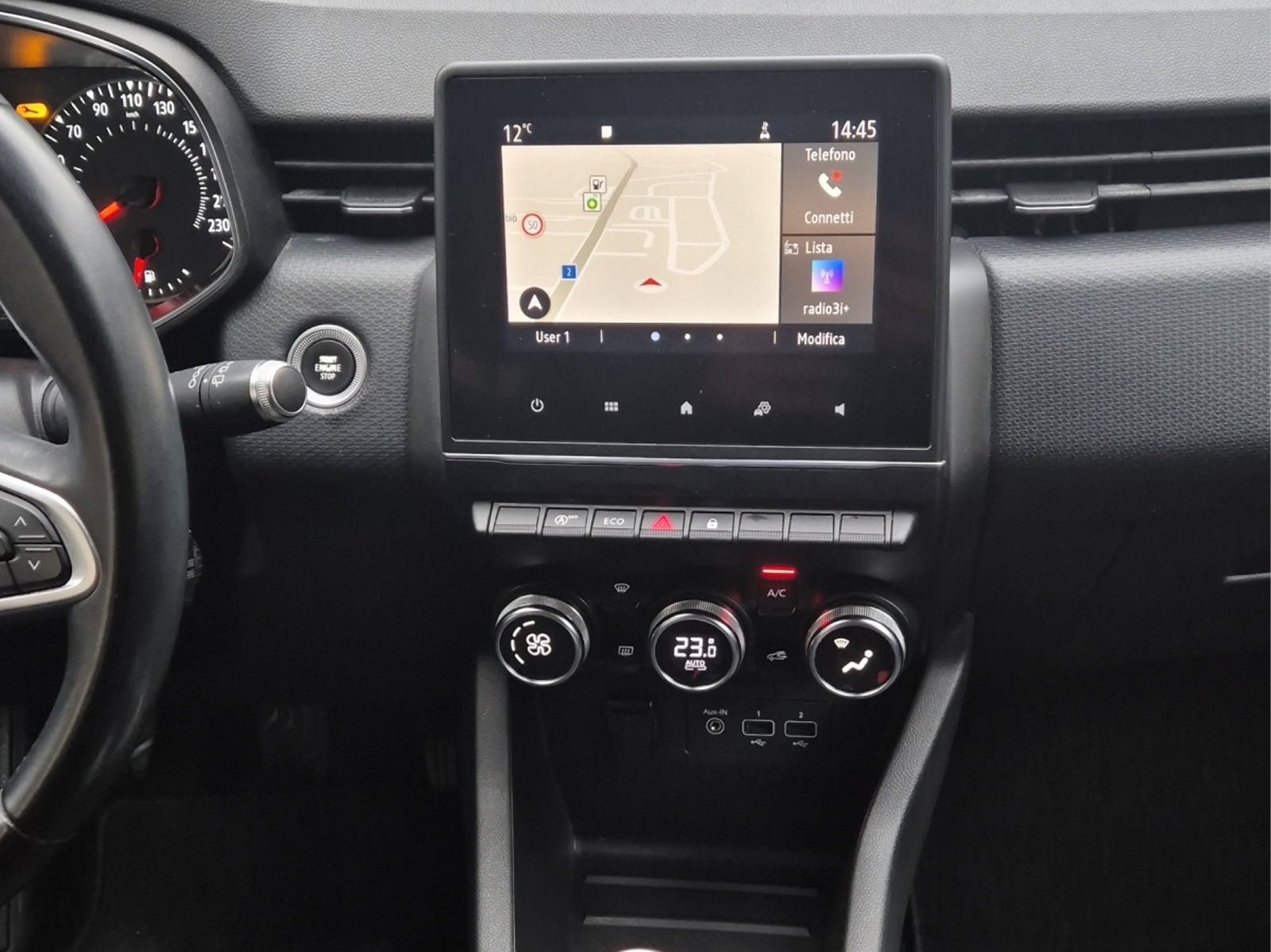 RENAULT Clio 1.0 Intens-image-12
