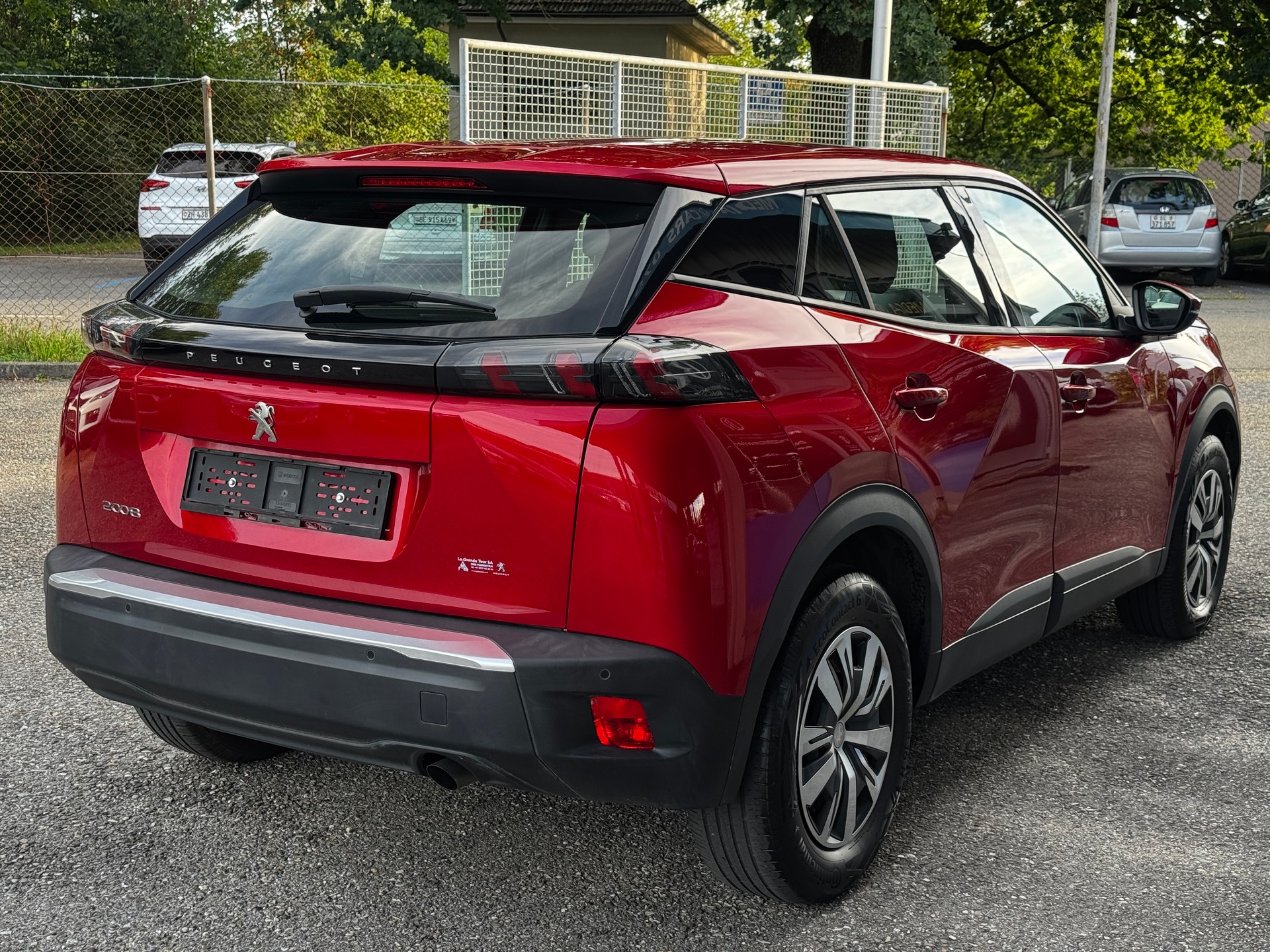 PEUGEOT 2008 1.2 PureTech Active Pack-image-6