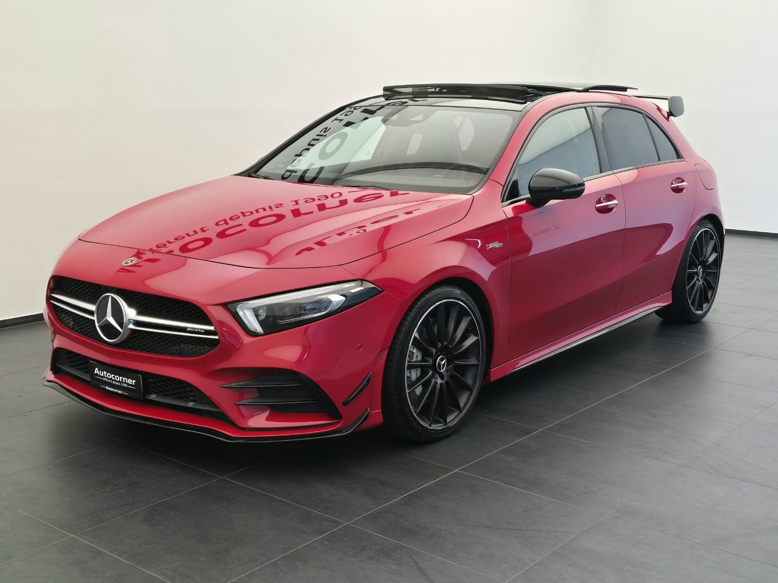 MERCEDES-BENZ A 35 AMG 4Matic Speedshift-showroom-element-2