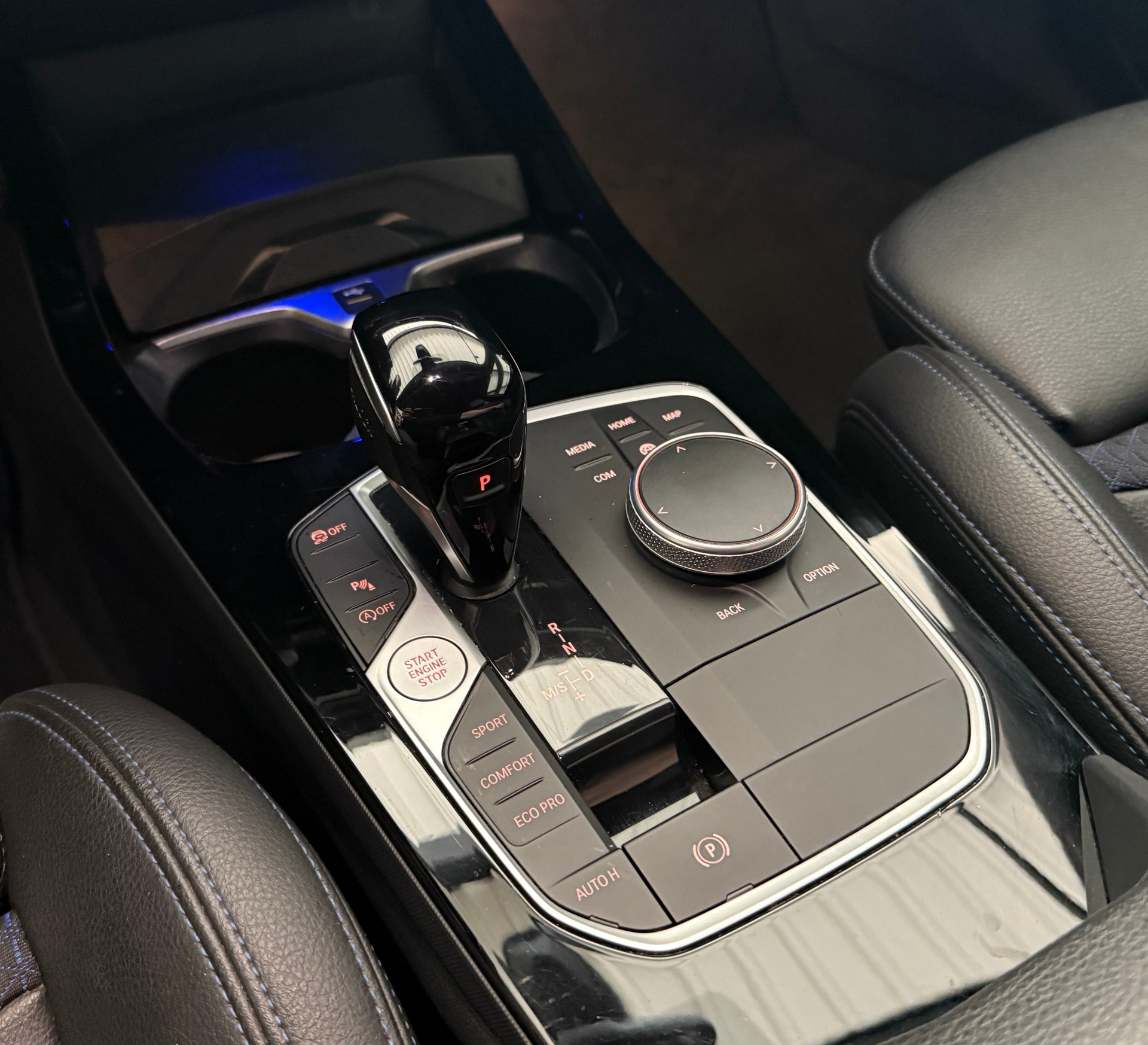 BMW 218d Gran Coupé M Sport Steptronic-image-13