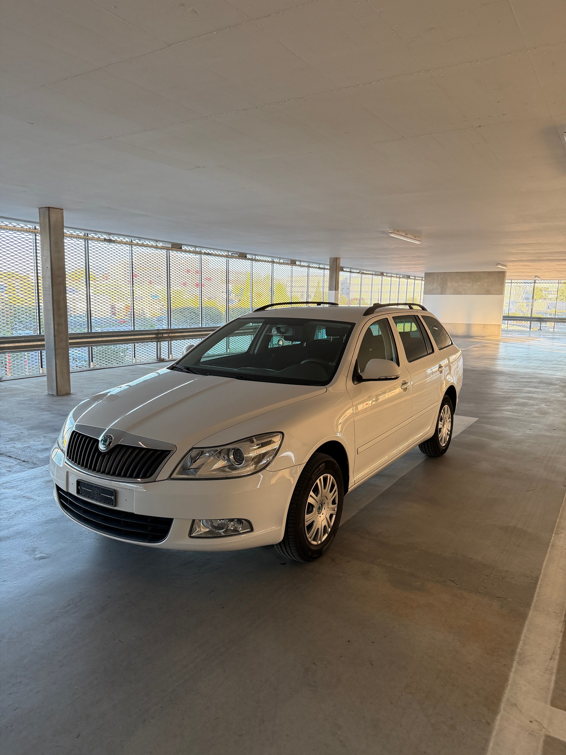 SKODA Octavia Combi 2.0 TDI - Expertise 10/07/2026 - 93.000 Kilometres-image-6