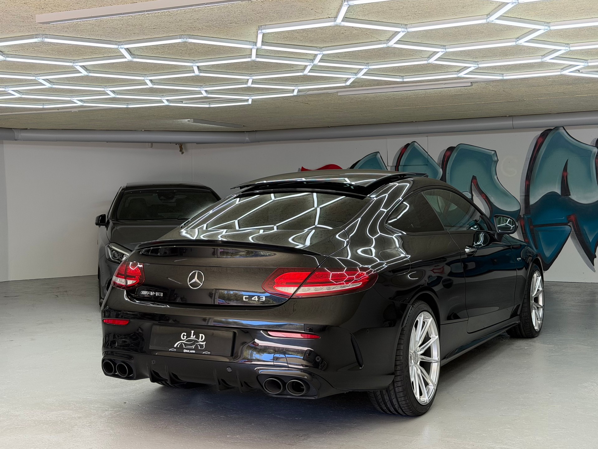 MERCEDES-BENZ C 43 AMG 4Matic 9G-tronic *CH / 19’ silver wheels*-image-4