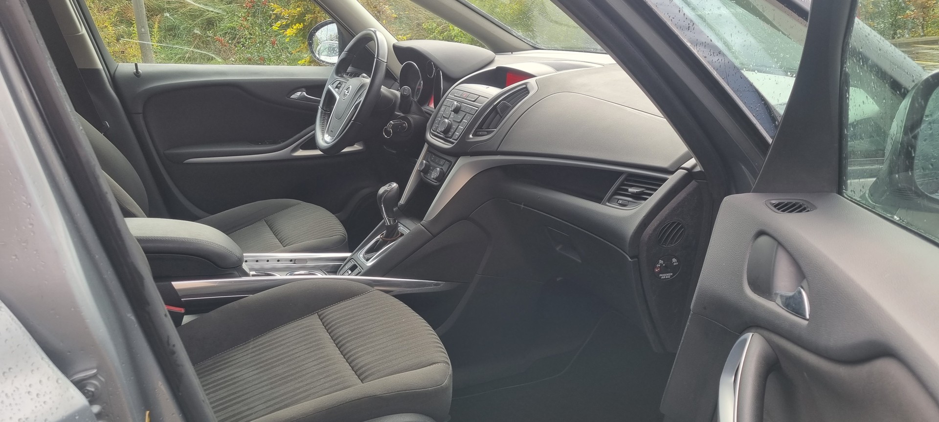 OPEL Zafira Tourer 1.4i 16V Turbo Automatic-image-6