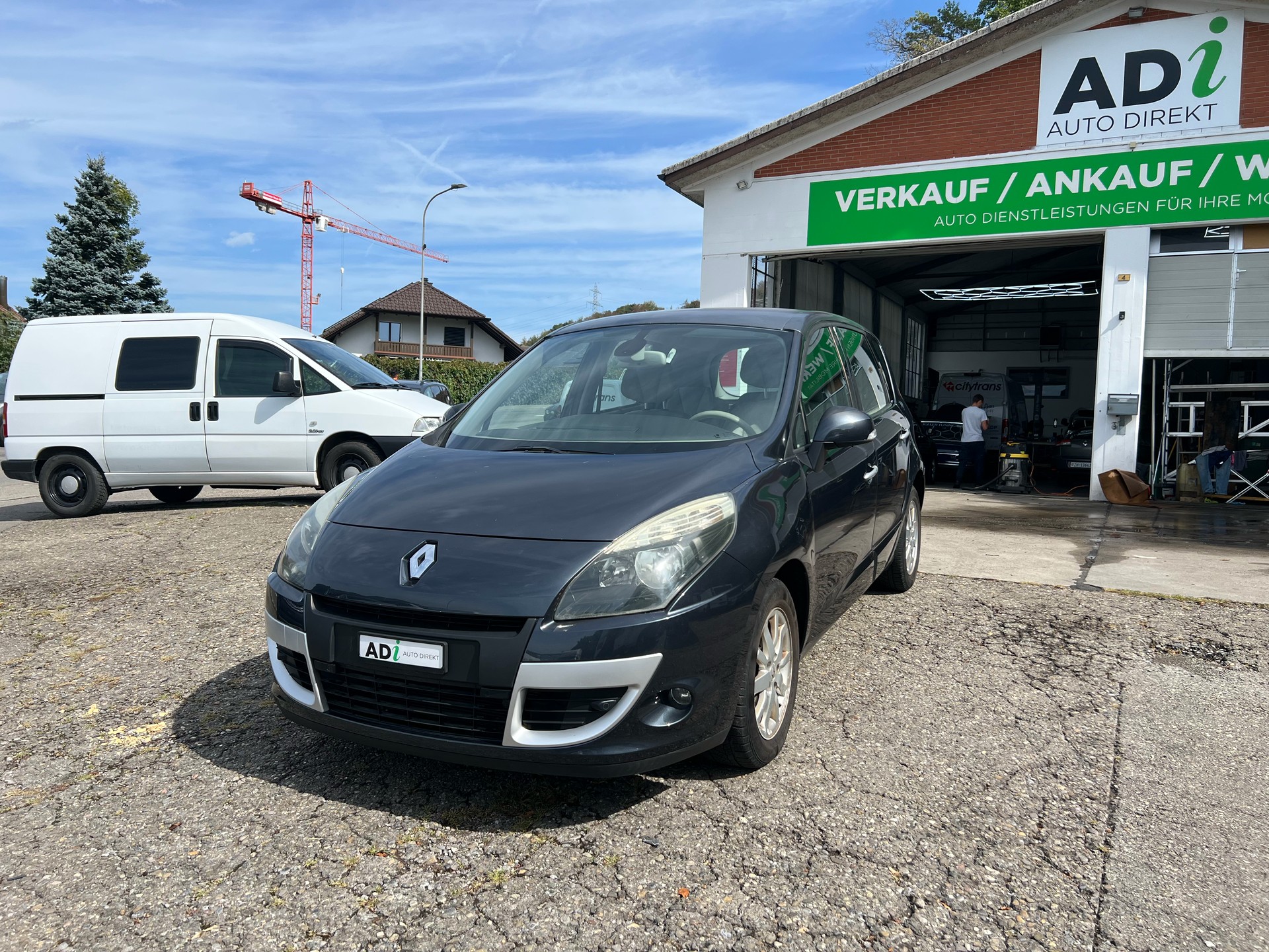 RENAULT Scénic 2.0 16V Privilège X-Tronic CVT-image-0