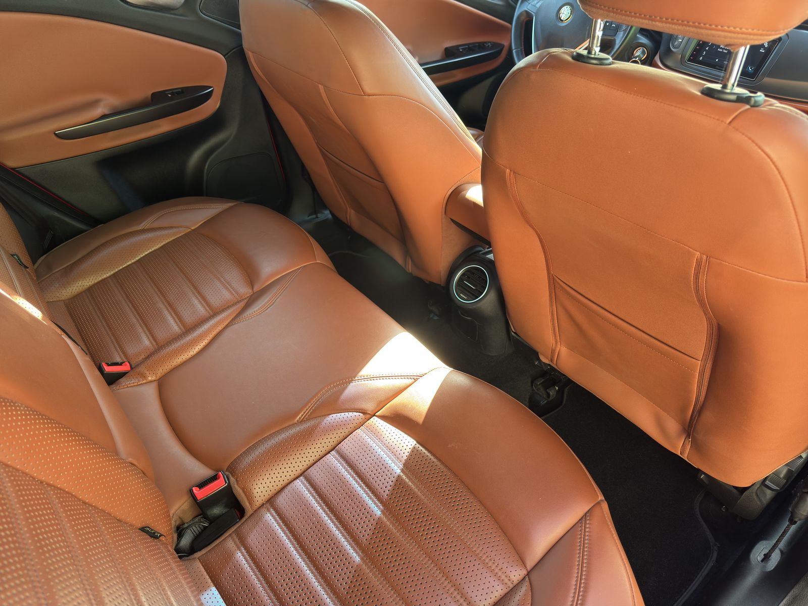ALFA ROMEO Giulietta 1750 TBi Quadrifoglio Verde TCT-image-9