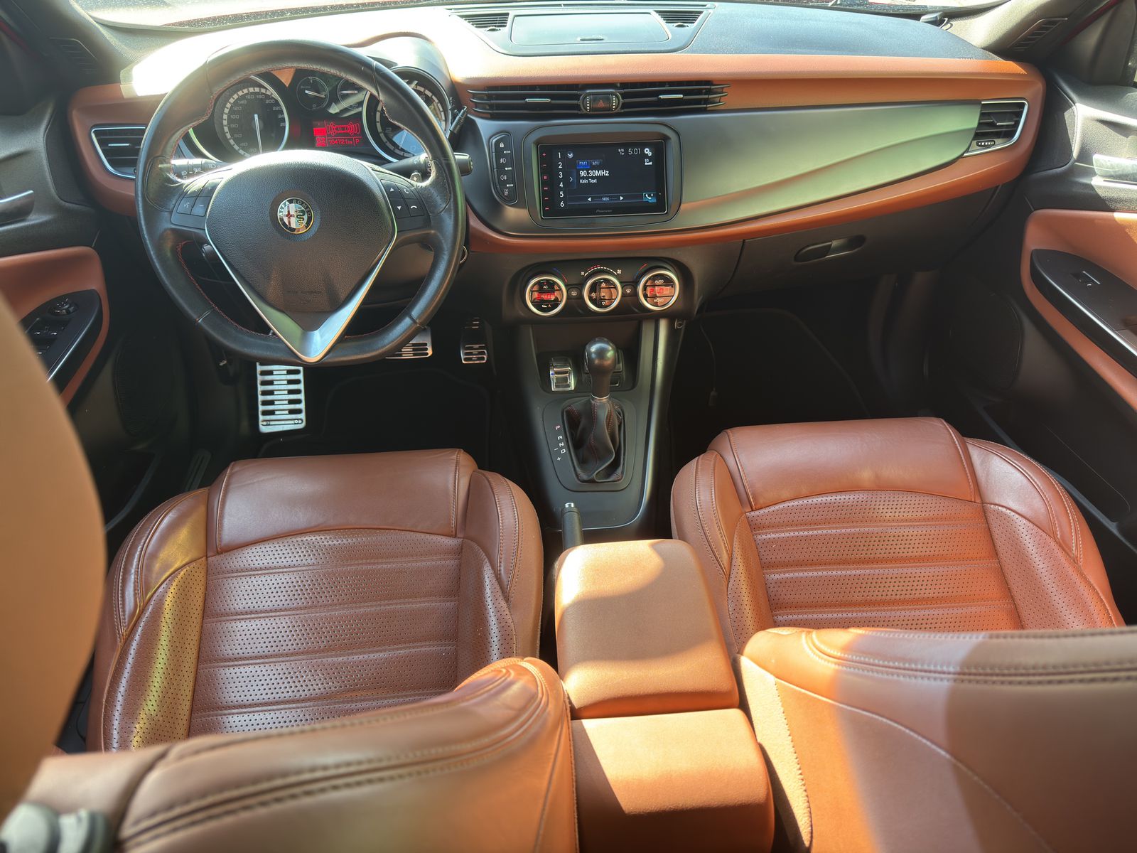 ALFA ROMEO Giulietta 1750 TBi Quadrifoglio Verde TCT-image-5