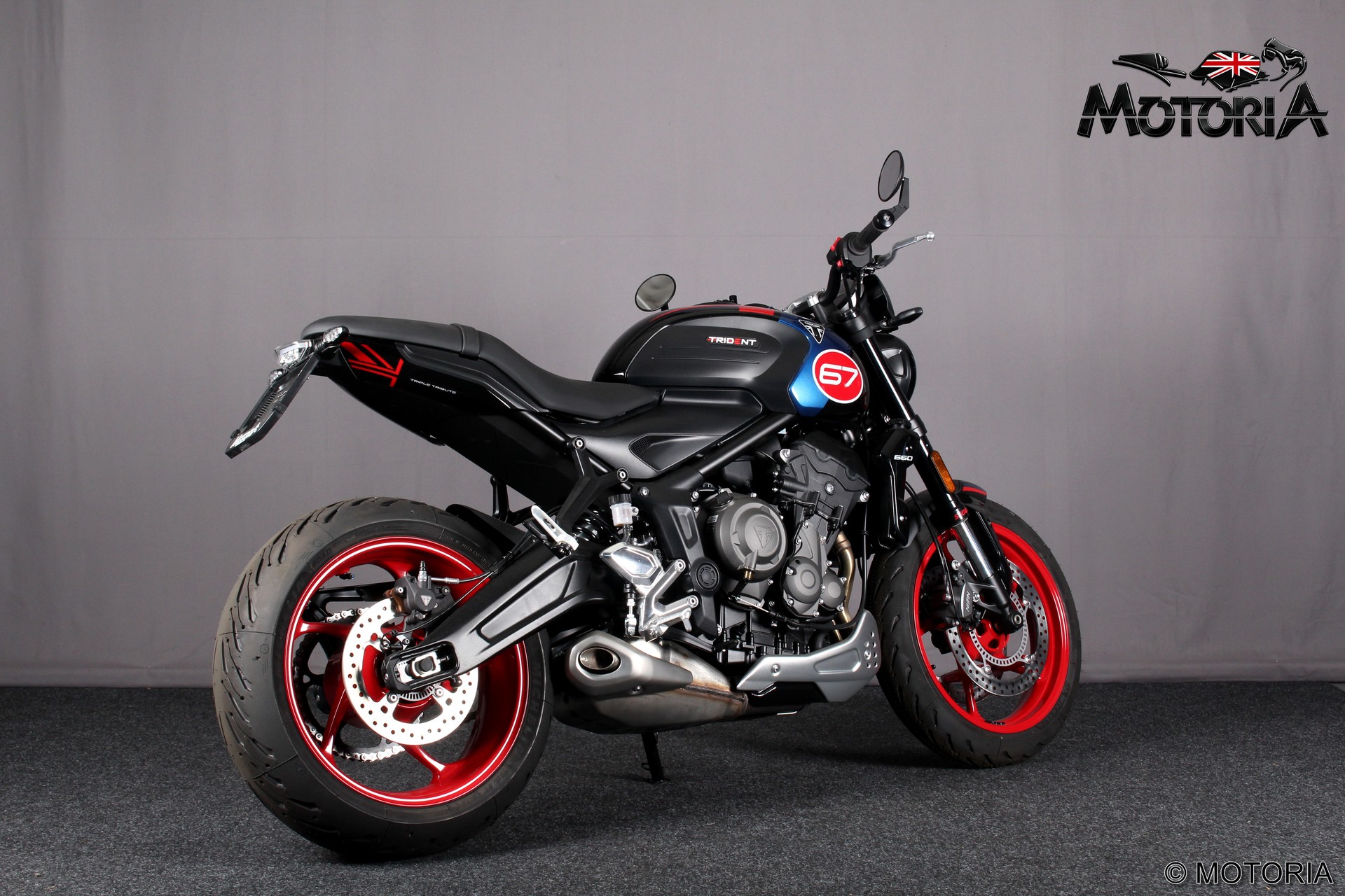 TRIUMPH Trident 660 (35kW / 59kW)-showroom-element-2