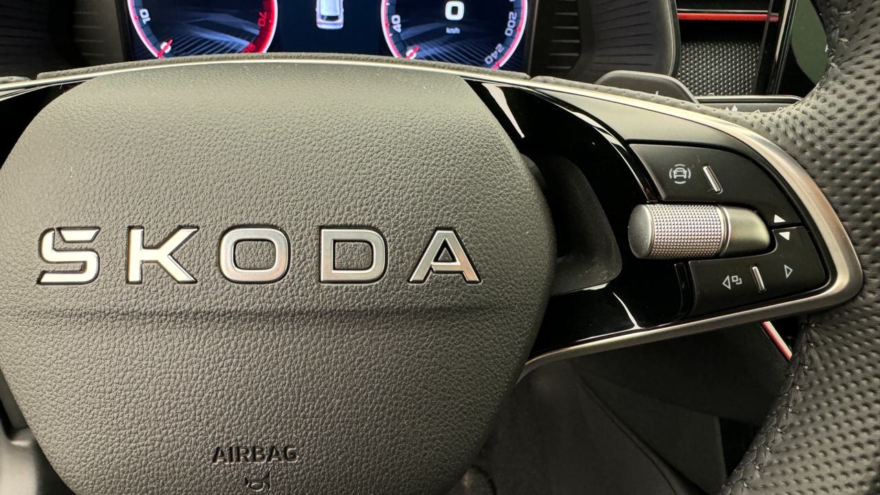 SKODA Kamiq 1.5 TSI ACT Monte Carlo DSG-image-9