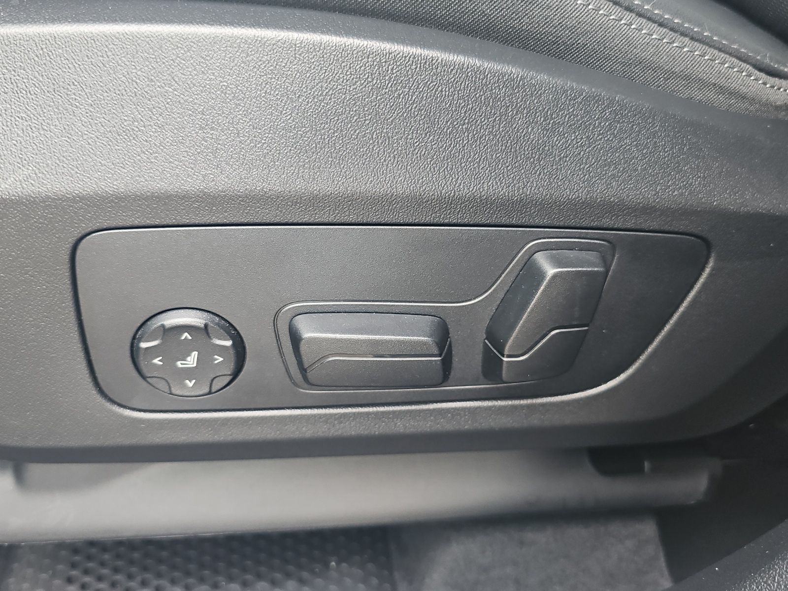BMW X1 xDrive 23d 48V M Sport-image-21