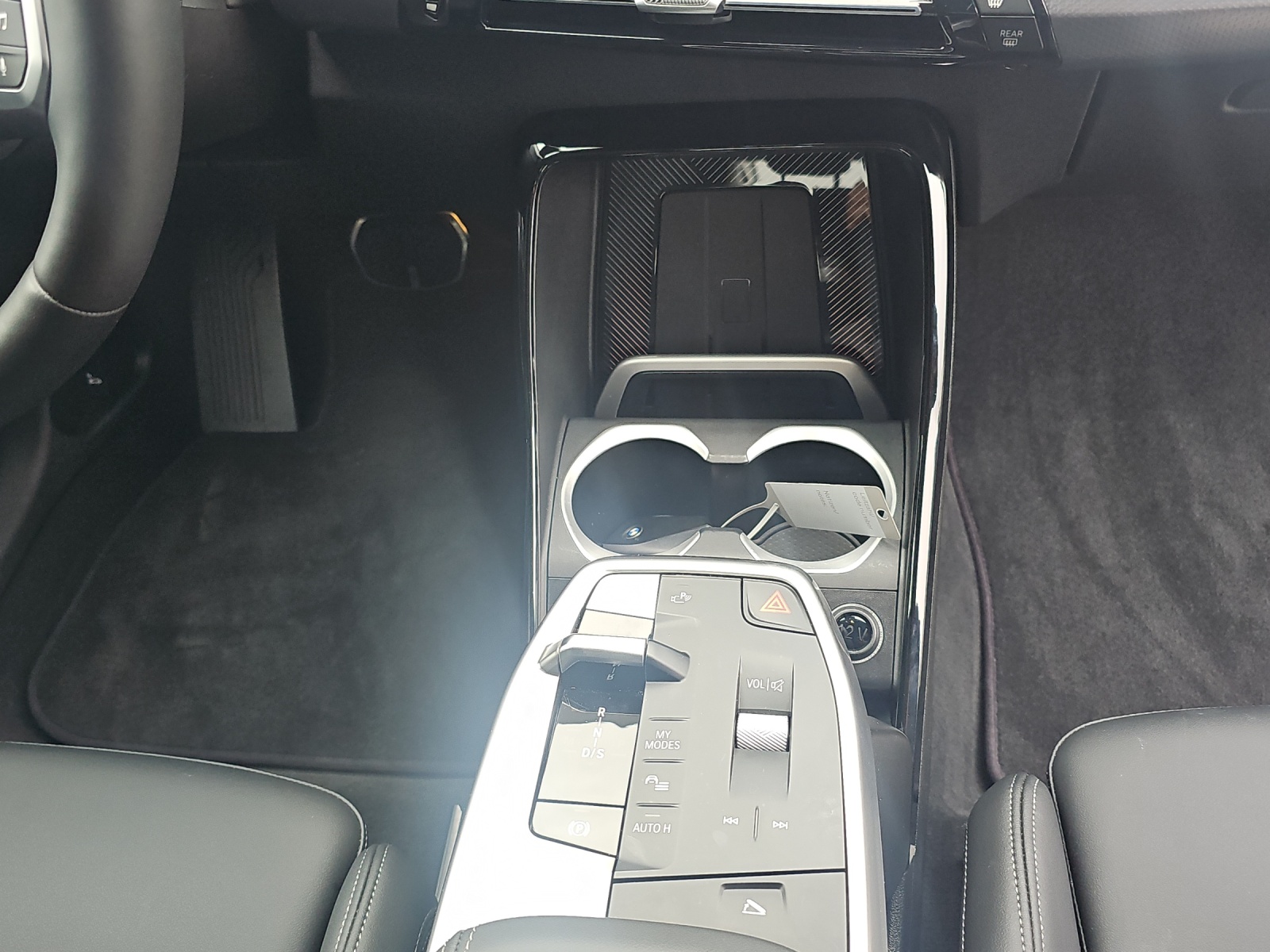 BMW X1 xDrive 23d 48V M Sport-image-17