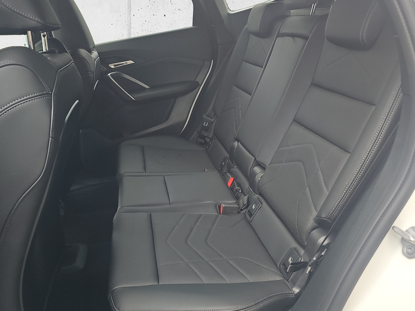 BMW X1 xDrive 23d 48V M Sport-image-13