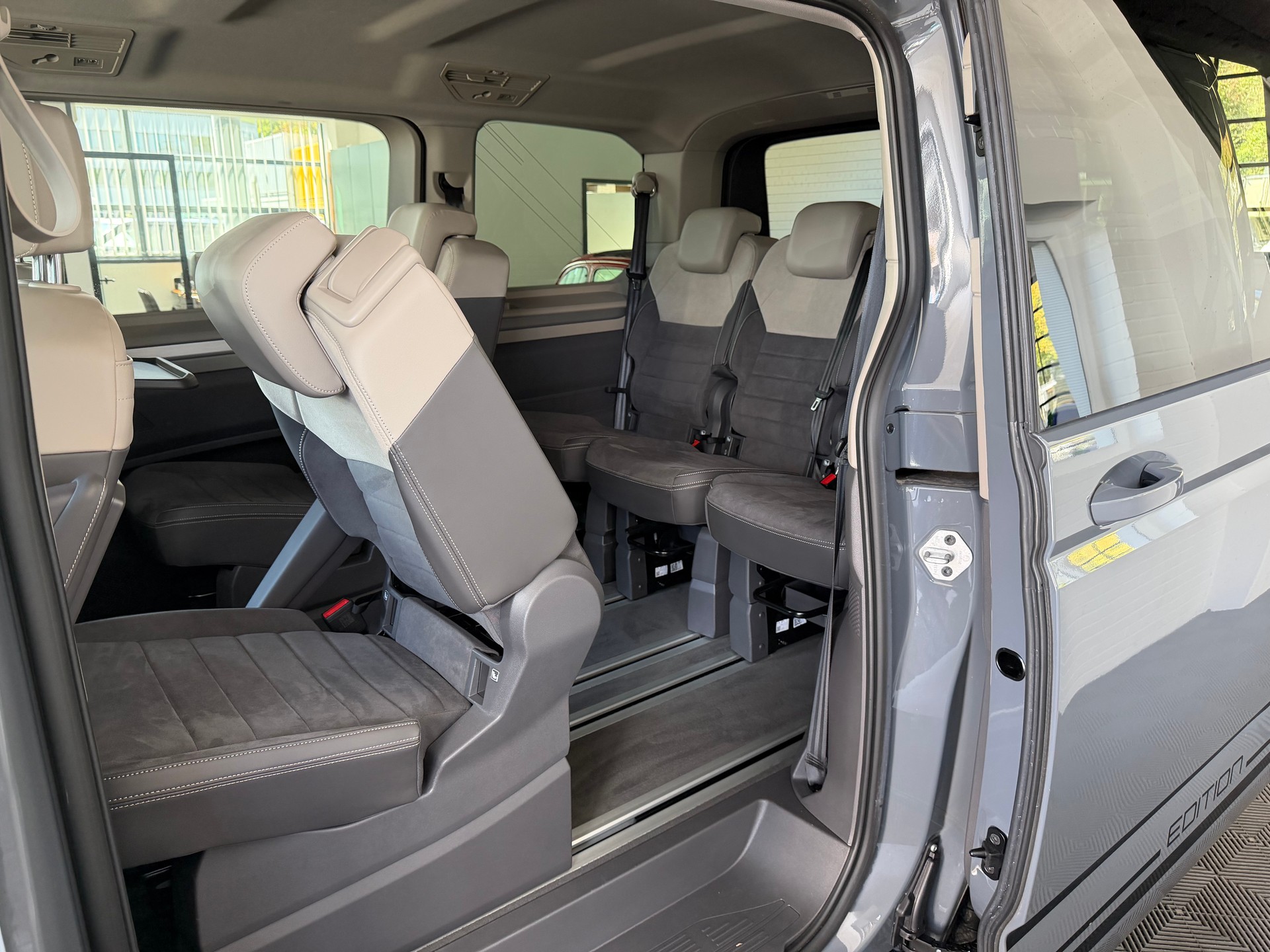 VW Multivan 2.0 TDI * EDITION * Life DSG-image-10