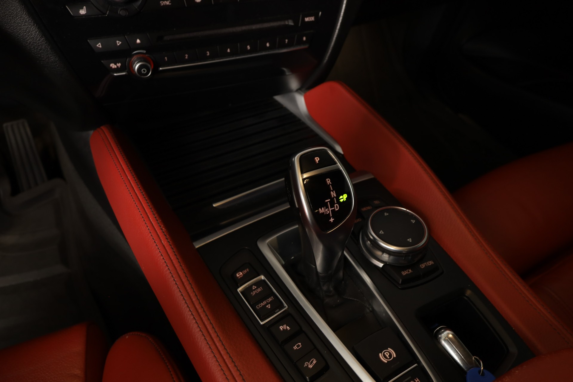 BMW X6 xDrive 30d M Sport * Attelage * HUD * Harman-Kardon-image-13