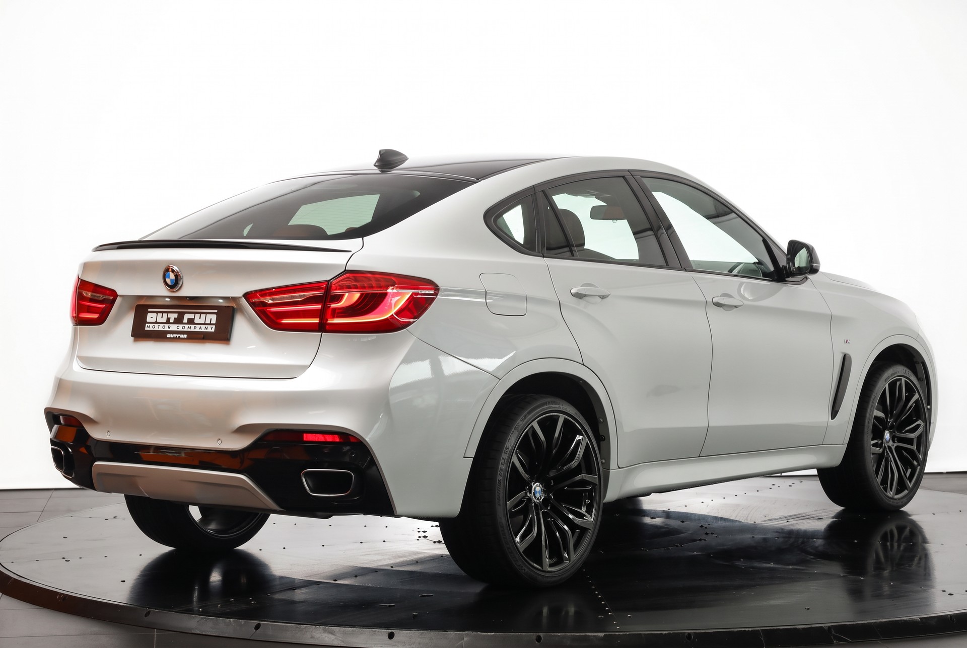 BMW X6 xDrive 30d M Sport * Attelage * HUD * Harman-Kardon-image-5