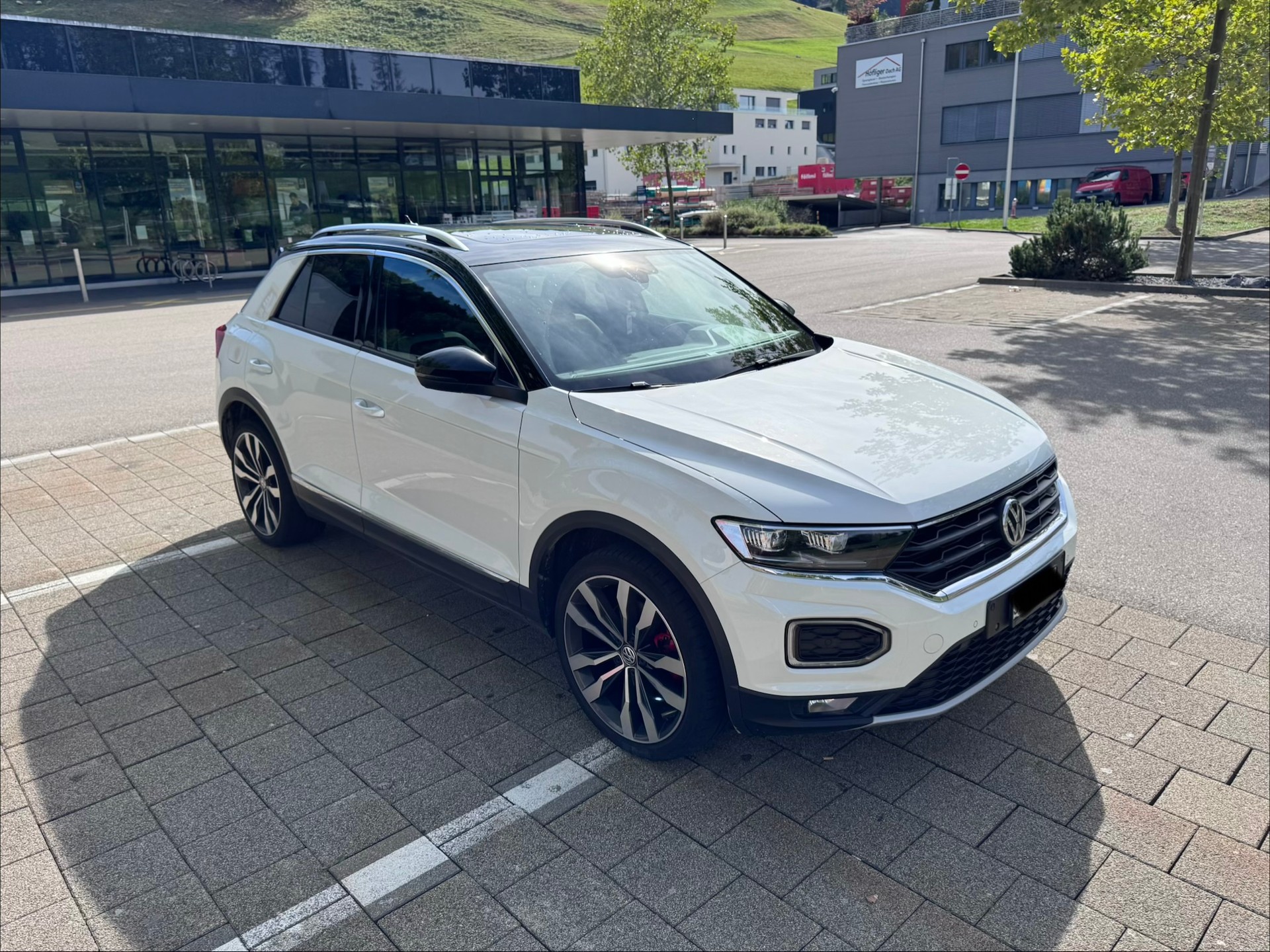 VW 2.0 TSI Sport DSG 4motion-image-1
