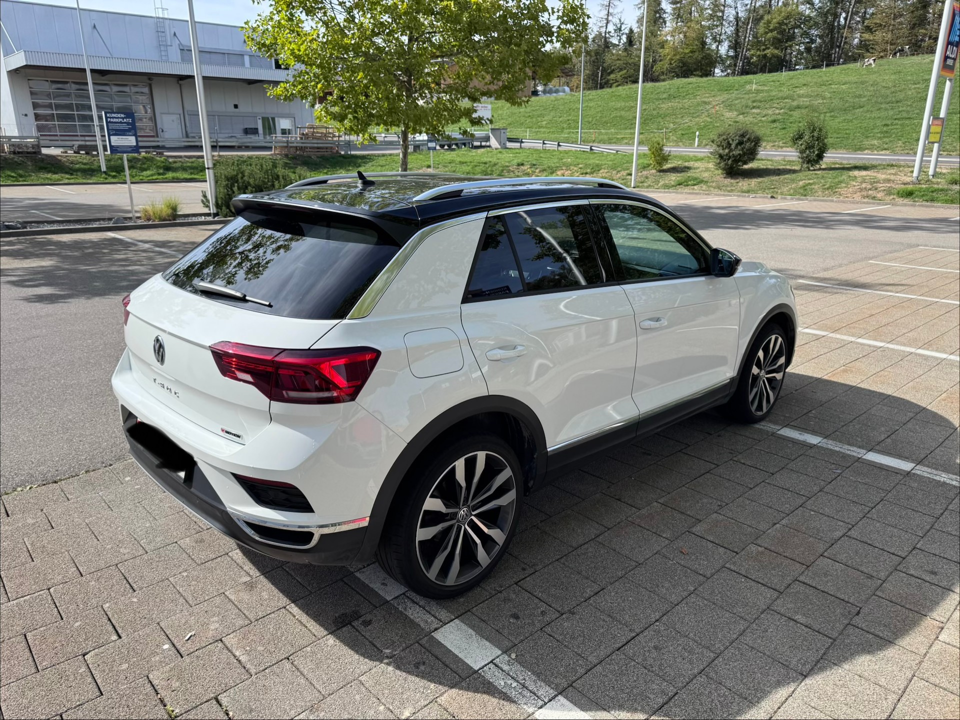 VW 2.0 TSI Sport DSG 4motion-image-2