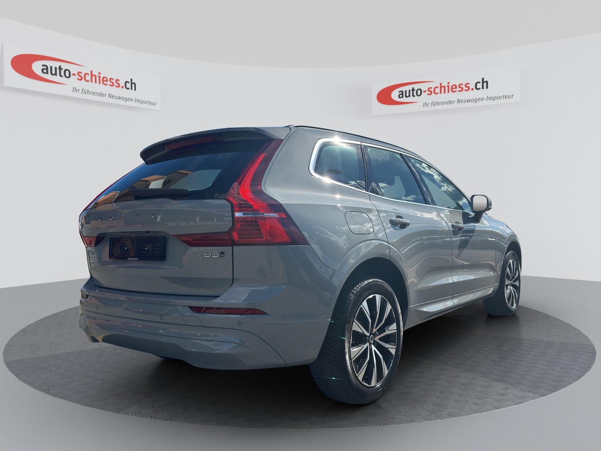 VOLVO XC60 B5 Benzin Mild Hybrid AWD Core Geartronic-image-4