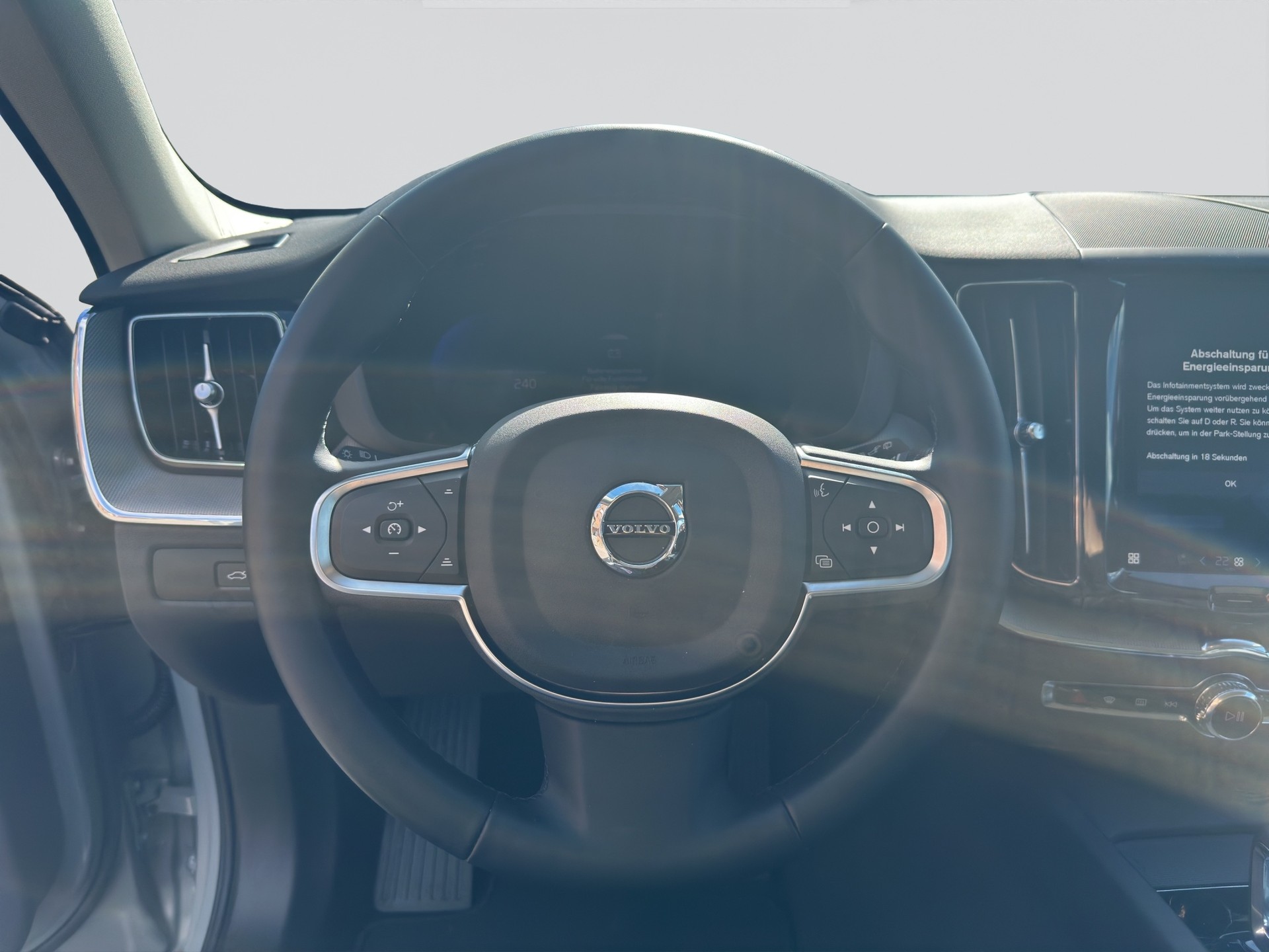 VOLVO XC60 B5 Benzin Mild Hybrid AWD Core Geartronic-image-10