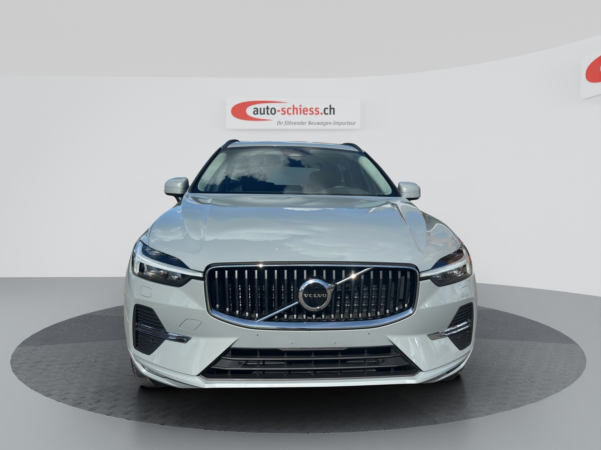 VOLVO XC60 B5 Benzin Mild Hybrid AWD Core Geartronic-image-1